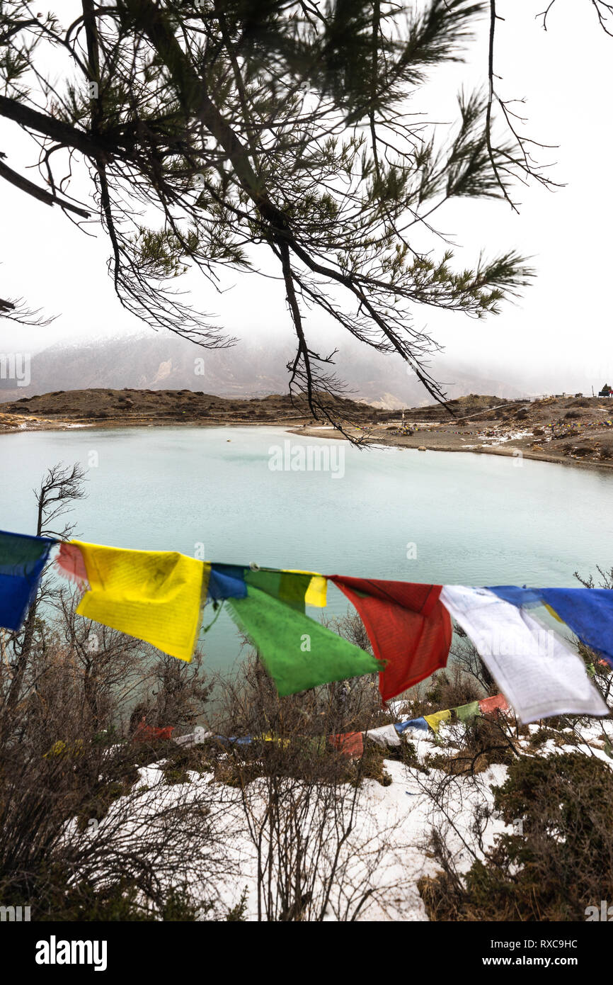 Le lac gelé en semi Dhumba Jomsom de Mustang inférieur Banque D'Images