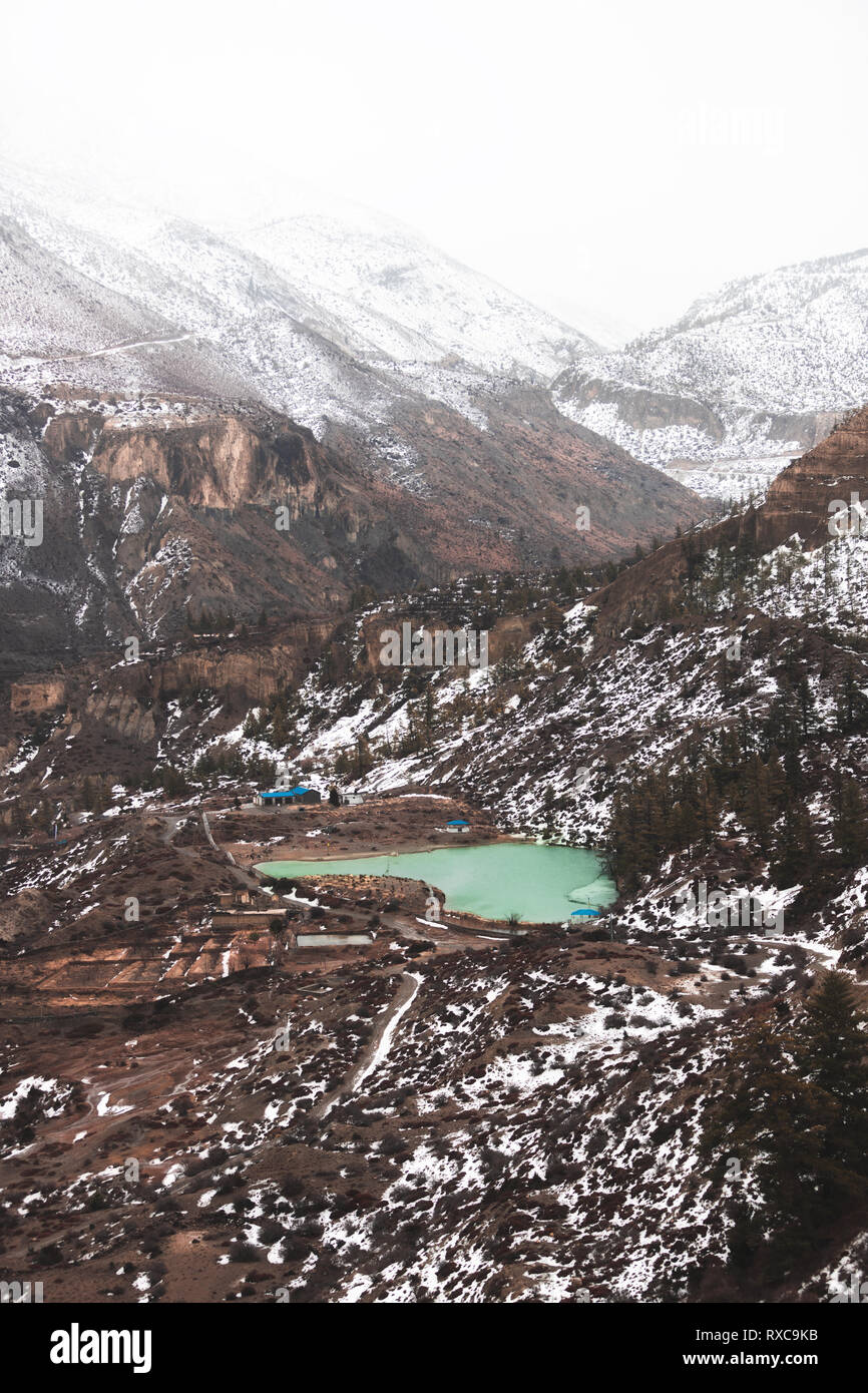Le lac gelé en semi Dhumba Jomsom de Mustang inférieur Banque D'Images