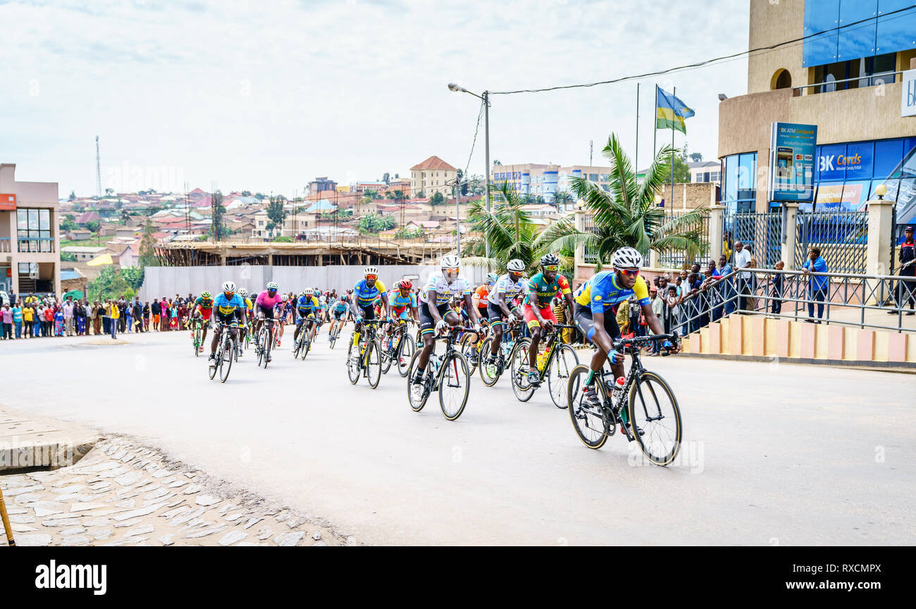 Muhanga, Rwanda, le 26 février 2019 : l'étape 3 du Tour du Rwanda cyclisme course dans la ville de Muhanga, Rwanda Banque D'Images