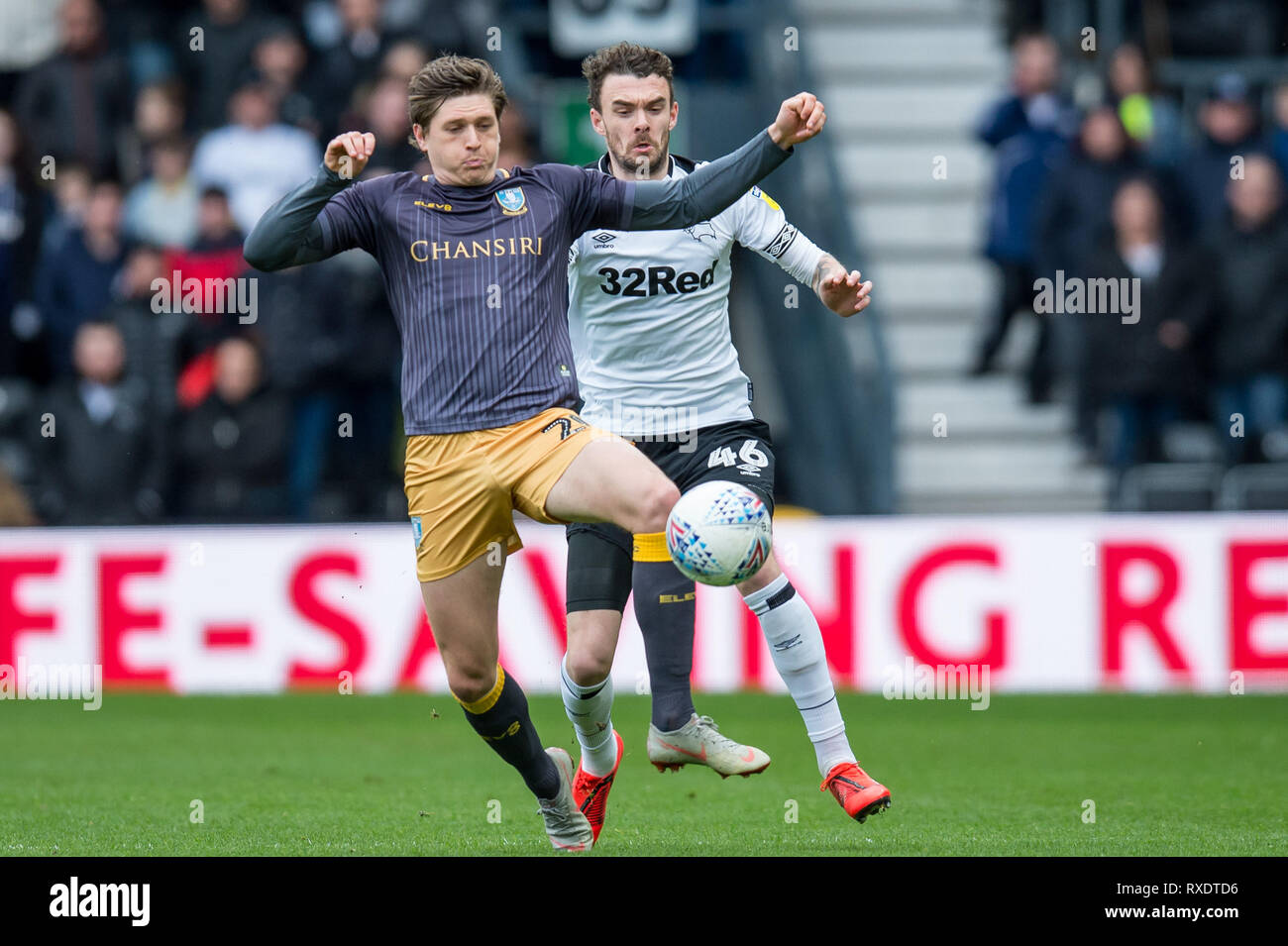 Derby, Royaume-Uni. 09Th Mar, 2019. George Boyd de Sheffield mercredi au cours de l'EFL Sky Bet match de championnat entre Derby County et de Sheffield mercredi au stade Pride Park, Derby, Angleterre le 9 mars 2019. Photo par Matthieu Buchan. Usage éditorial uniquement, licence requise pour un usage commercial. Aucune utilisation de pari, de jeux ou d'un seul club/ligue/dvd publications. Credit : UK Sports Photos Ltd/Alamy Live News Banque D'Images