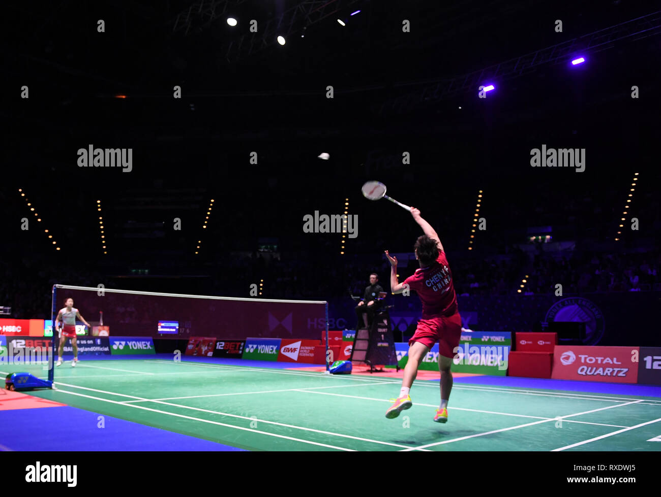 Arena Birmingham, Birmingham, Royaume-Uni. Mar 9, 2019. Yonex All England Open Badminton Championships, jour 4 ; match de femmes, en plus de la Chine contre Chen Nozomi Okuhara du Japon, en plus de la Chine CHEN efface à l'arrière de la cour : l'action de Crédit Plus Sport/Alamy Live News Banque D'Images