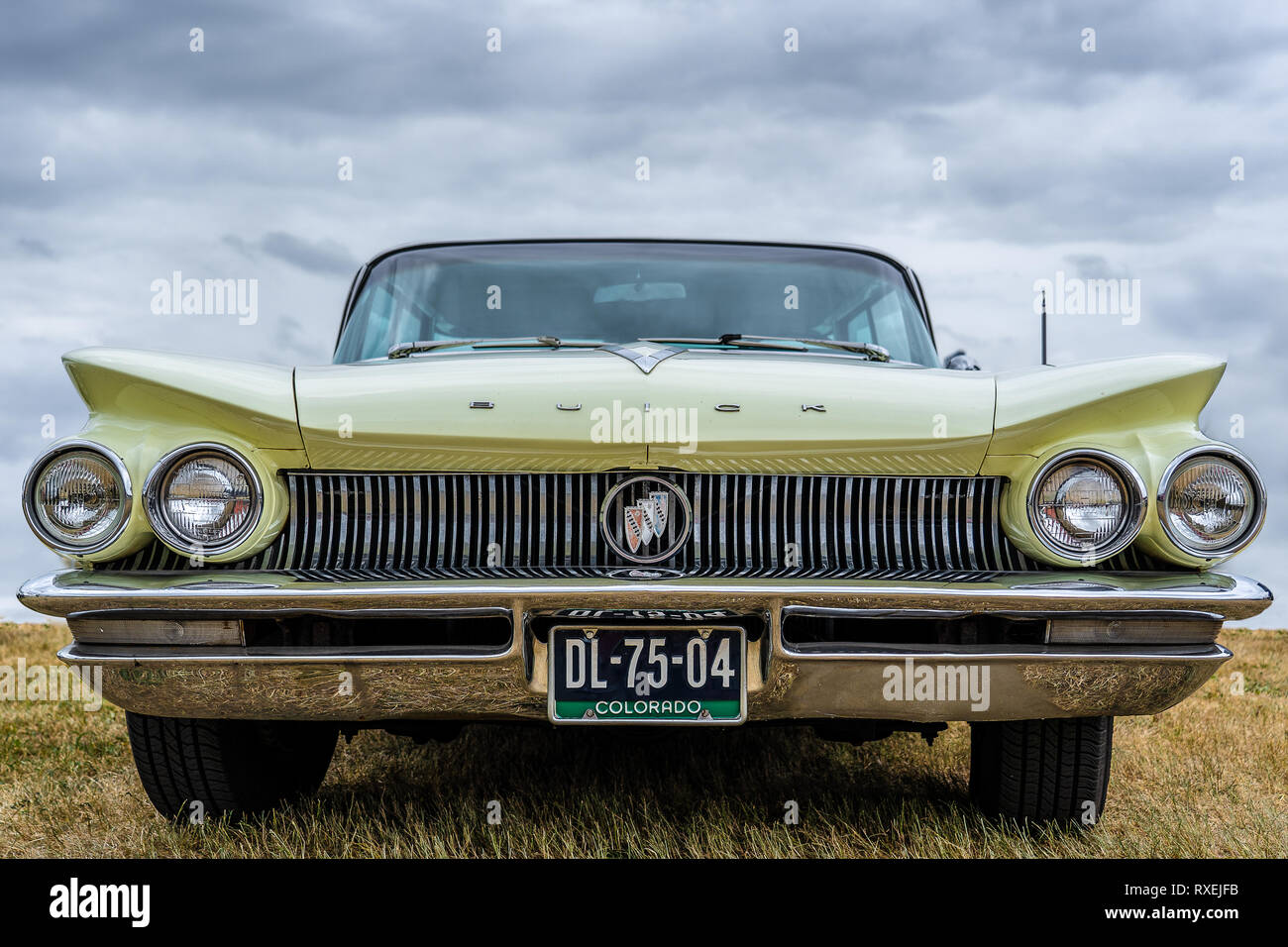 BOSSCHENHOOFD/Pays-bas-Juin 17, 2018 : vue frontale d'une Buick Electra classique lors d'une réunion de voitures classiques Banque D'Images