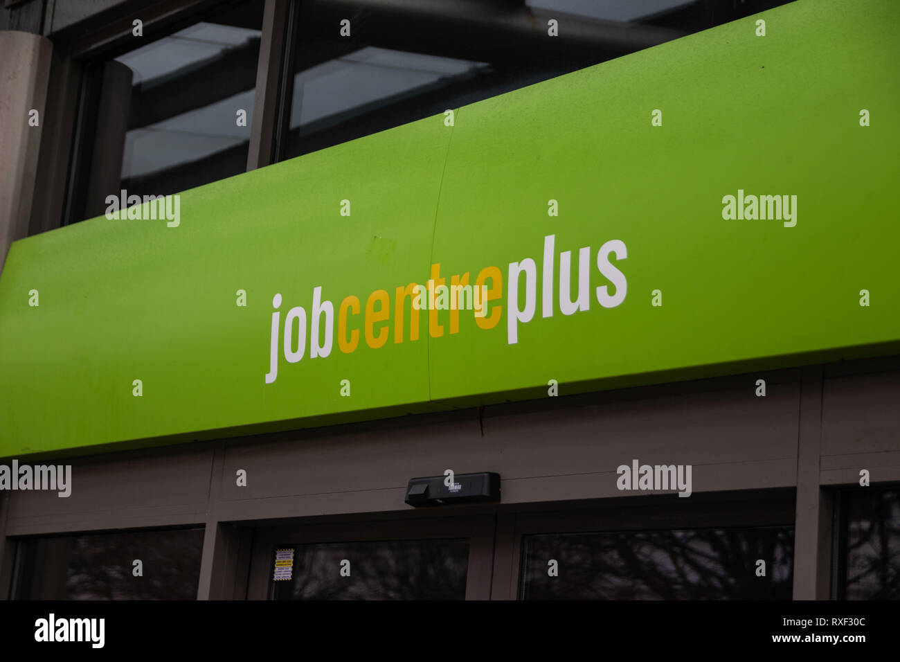 Plus sign Banque de photographies et d’images à haute résolution - Alamy