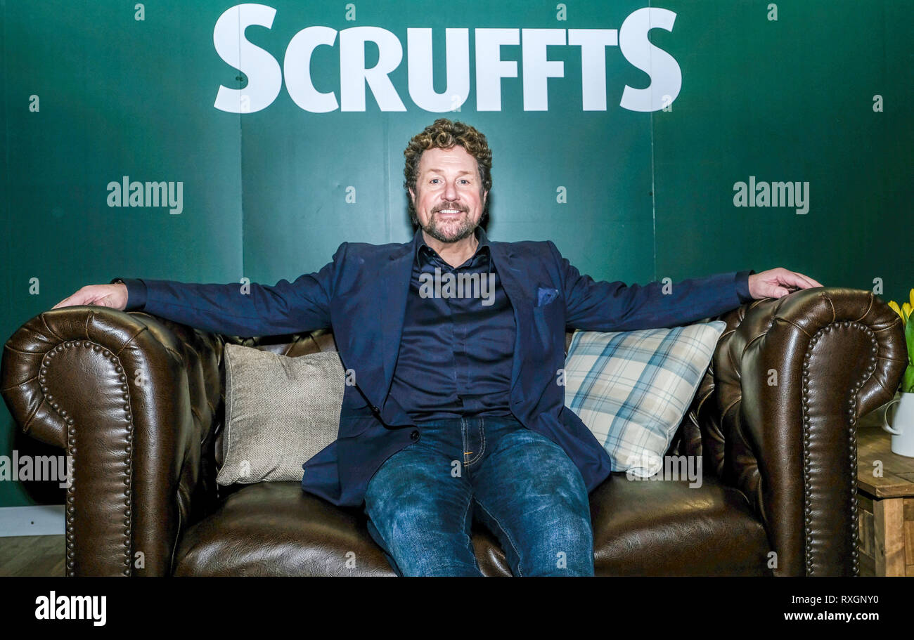 Birmingham, UK. 9 mars 2019. Crufts Dog Show....Singer priorto Michael Ball de sa prise de rôle en tant que juge en chef pour la concurrence Scruffs, le meilleur chien de race croisée, à l'ans Crufts Dog Show.. Crédit : charlie bryan/Alamy Live News Banque D'Images