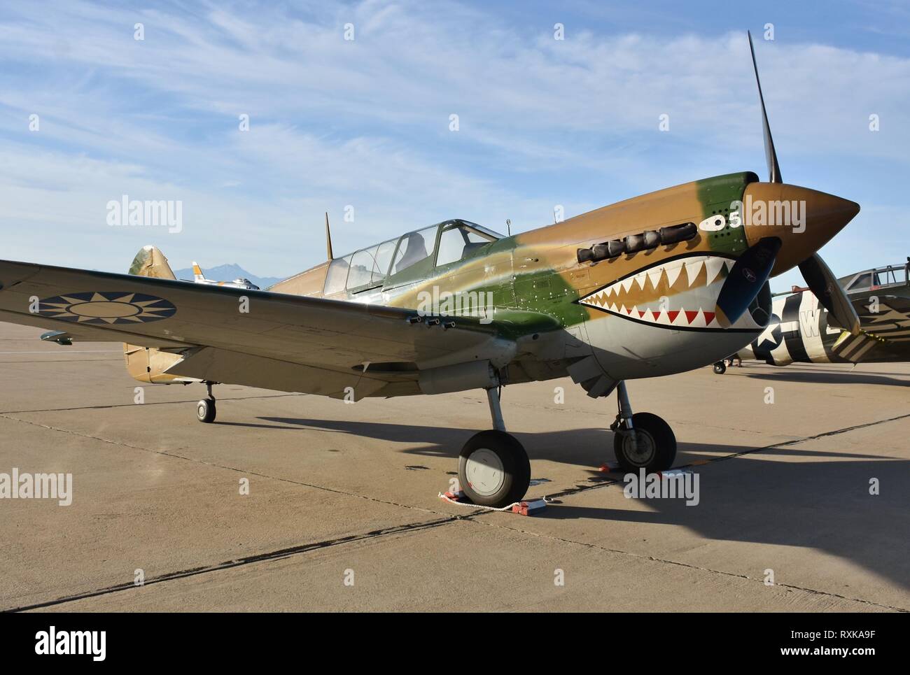 Un millésime de la Seconde Guerre mondiale Curtiss P40 Warhawk avion — free download