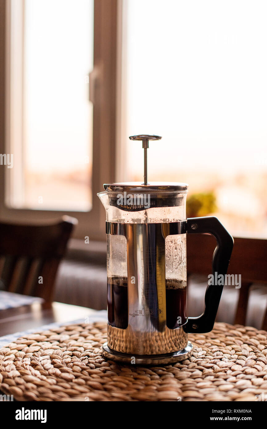 Éditorial - la presse française royal vkb verseur café café noir. à  l'intérieur Photo Stock - Alamy