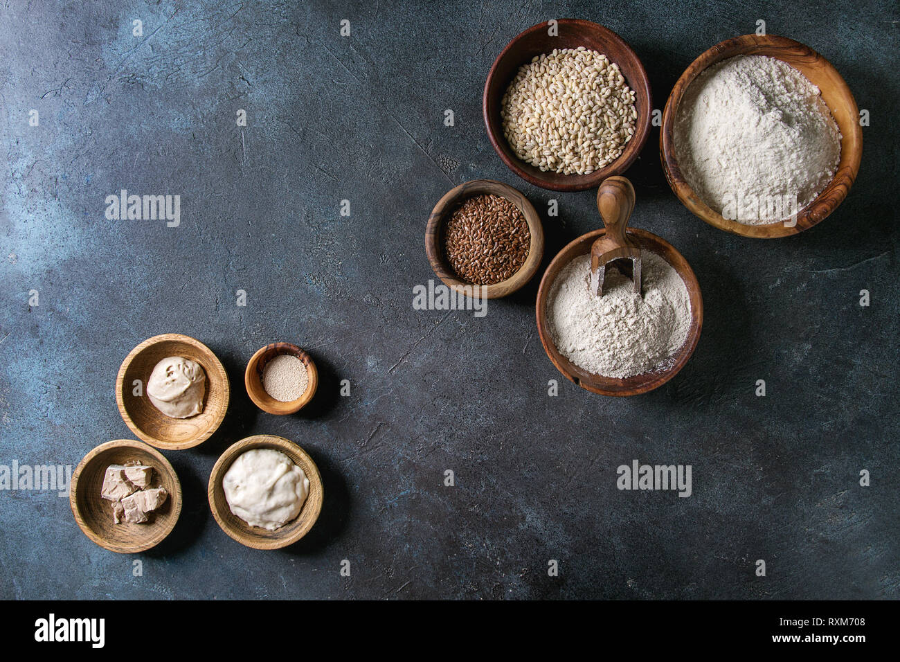 Variété de grains et de farine Banque D'Images