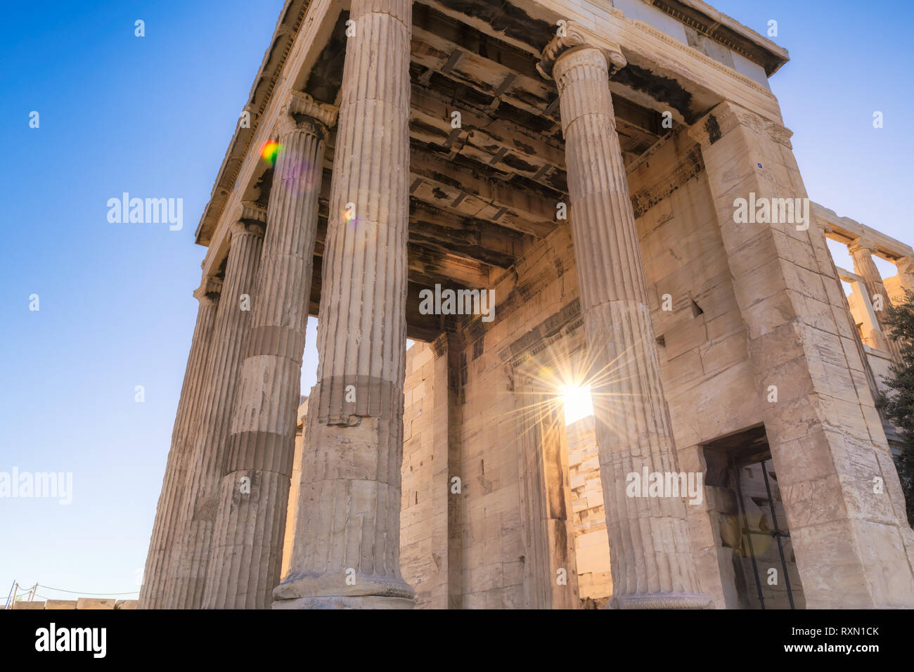 Colonnes d'Erechtheion temple sur l'Acropole, Athènes, Grèce Banque D'Images