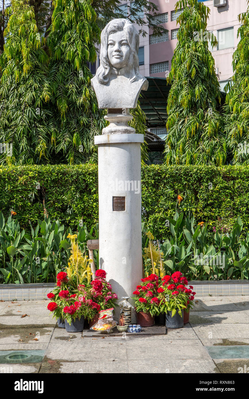Statue de Quach Thi Trang, Park Royal 2, Ho Chi Minh City, Vietnam Banque D'Images