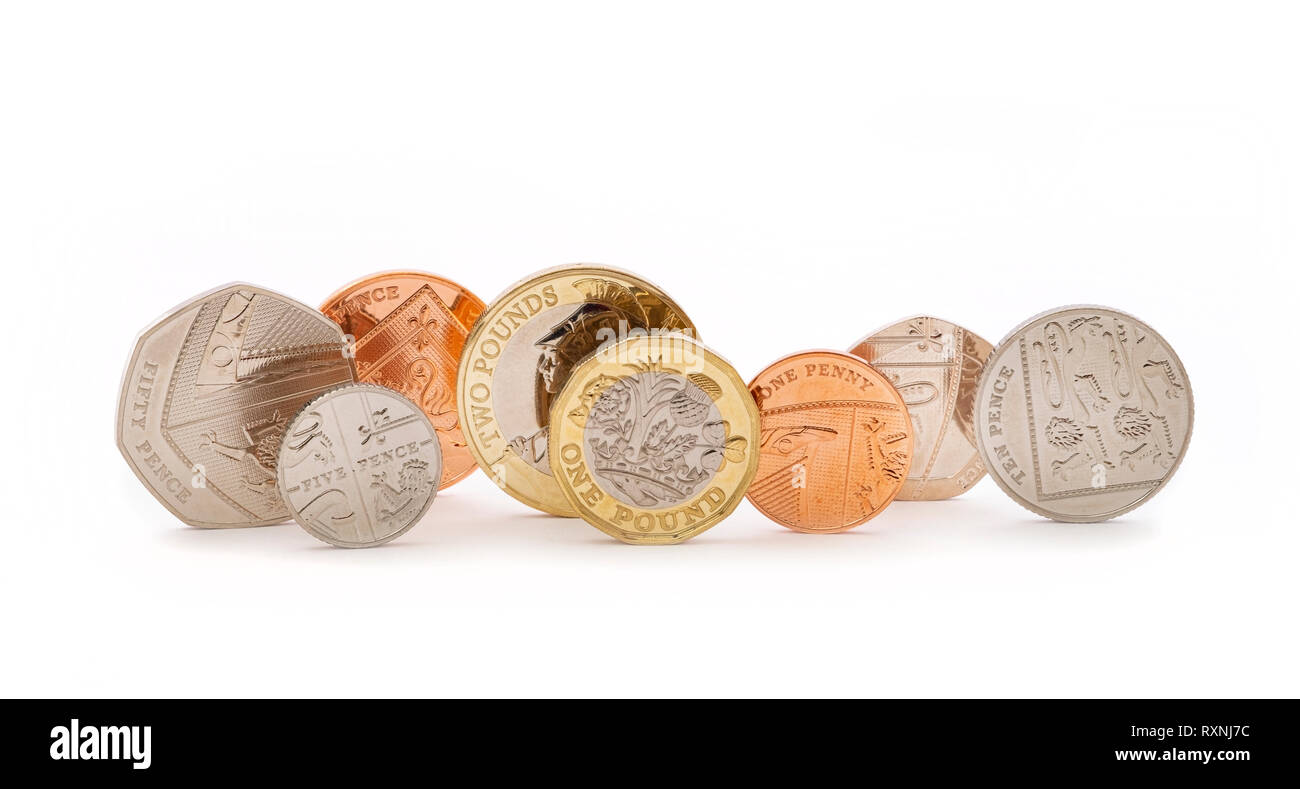 L'argent au Royaume-Uni, Série de pièces de monnaie britanniques actuelles, isolé sur un fond blanc. Banque D'Images