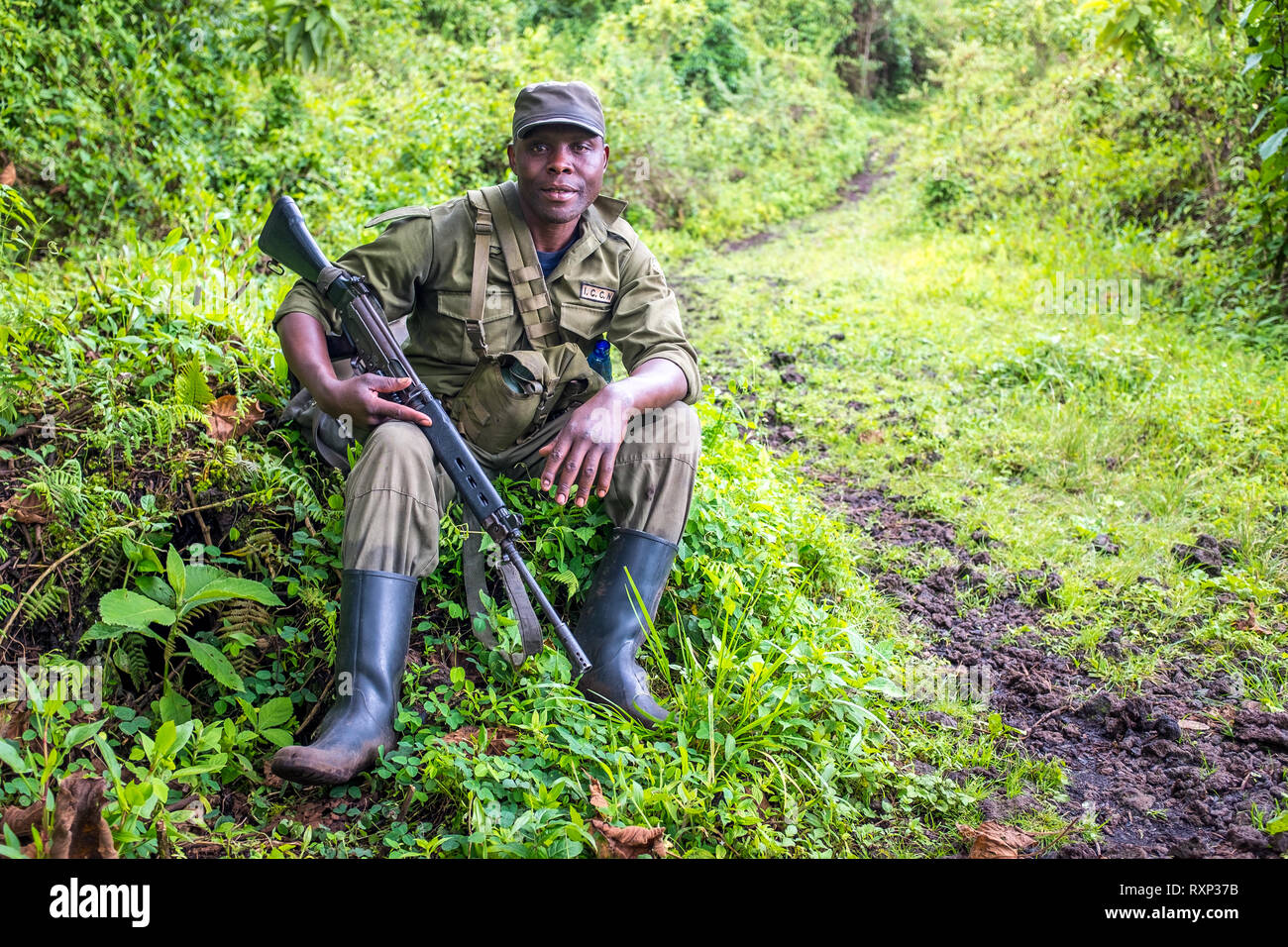 Un garde forestier dans le Parc National des Virunga, Congo Banque D'Images