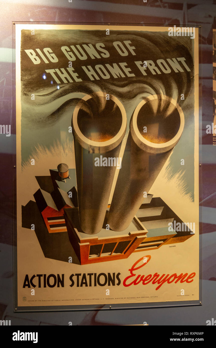 'Big Guns of the Home Front - Actions d'affectation tout le monde,' poster sur l'affichage au Centre Juno Beach, Courseulles-sur-Mer, Normandie, France. Banque D'Images