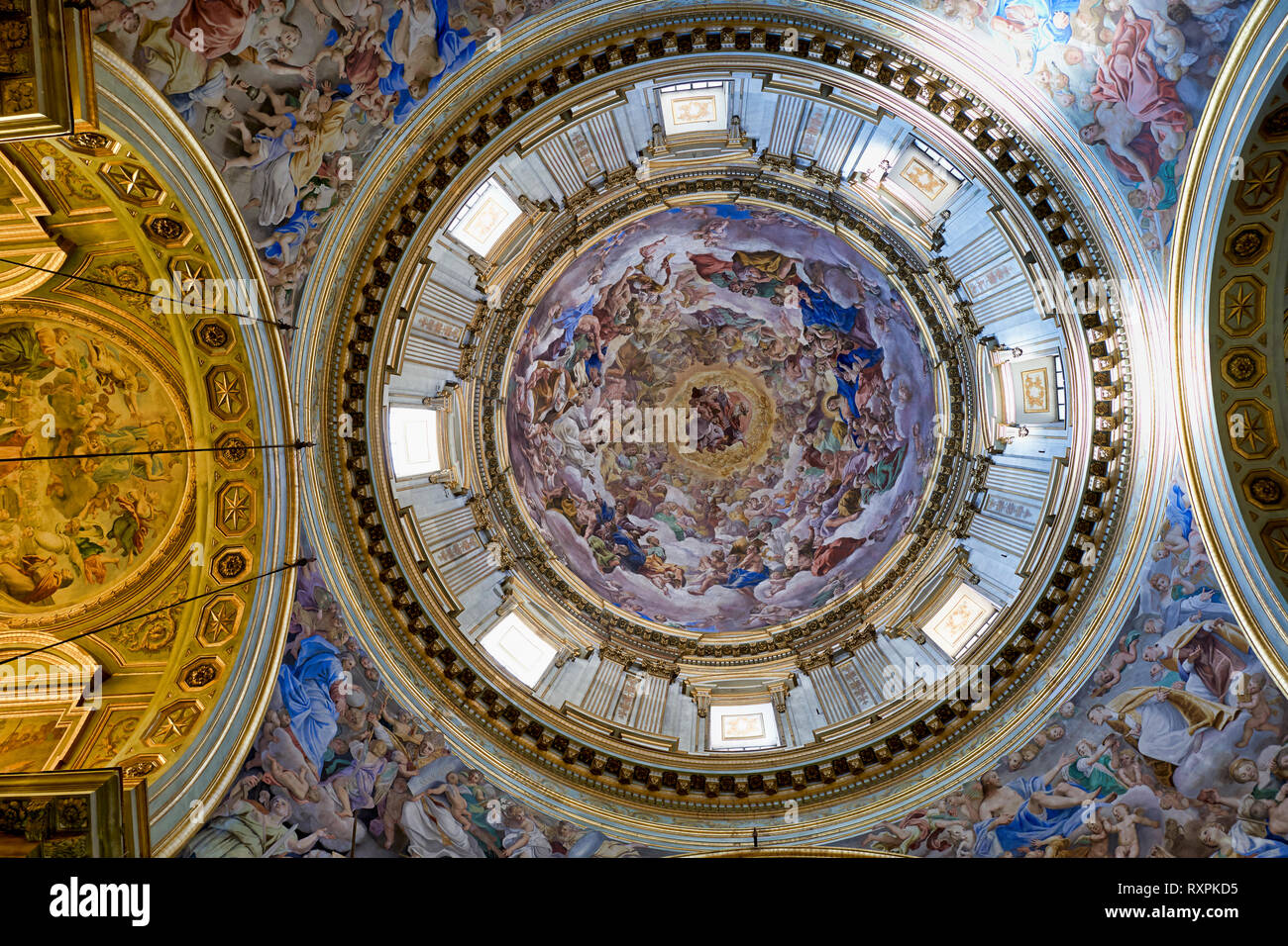 Naples Campanie Italie. La Cathédrale (Duomo di Napoli, Cattedrale di Santa Maria Assunta ou Cattedrale di San Gennaro) est une cathédrale catholique romaine Banque D'Images