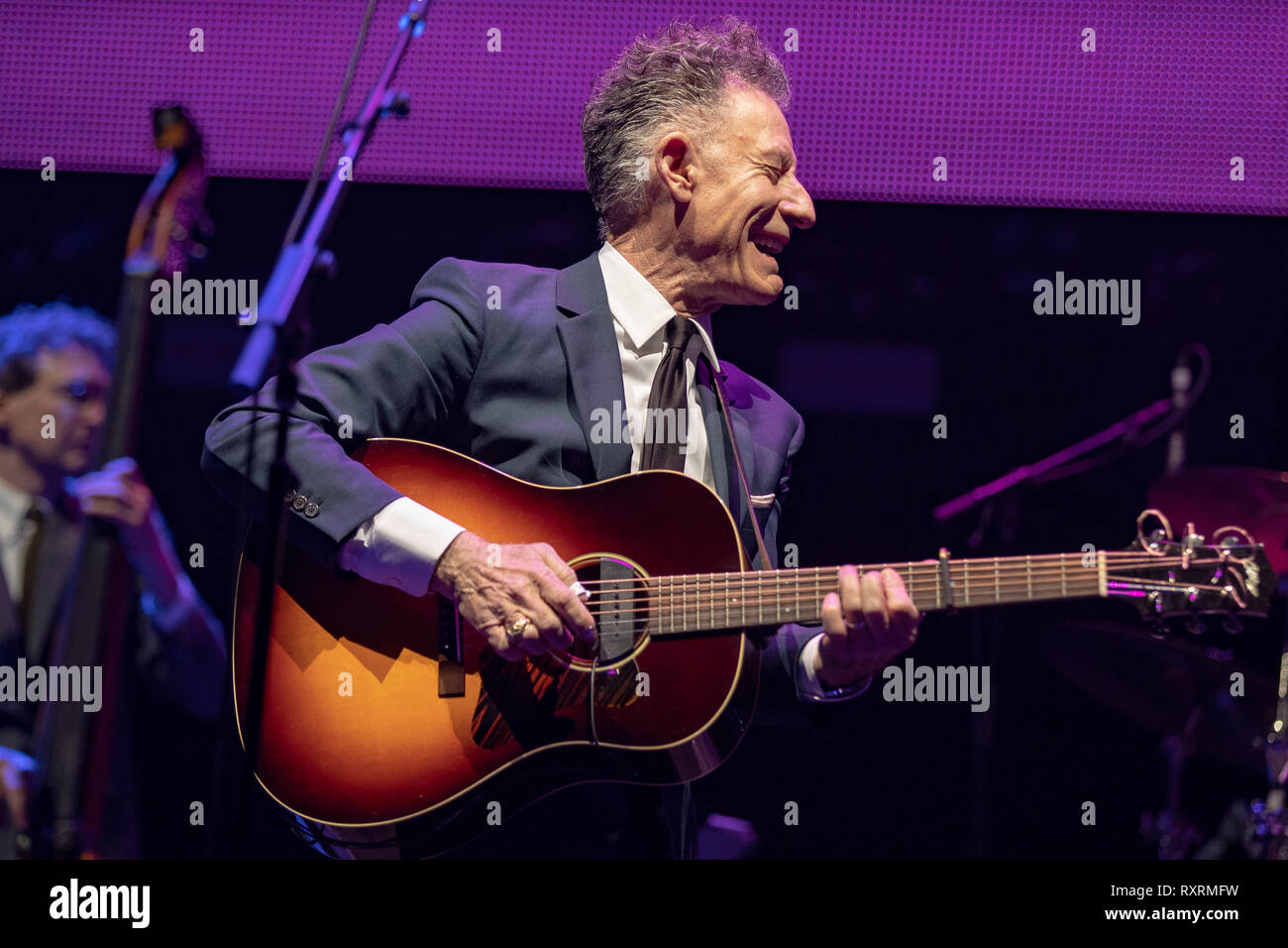 Londres, Royaume-Uni. 10 Mar 2019. Lyle Lovett le jour 3 de C2C : un pays à l'autre, à l'O2 Arena, le Crédit : Jason Richardson / Alamy Live News Banque D'Images