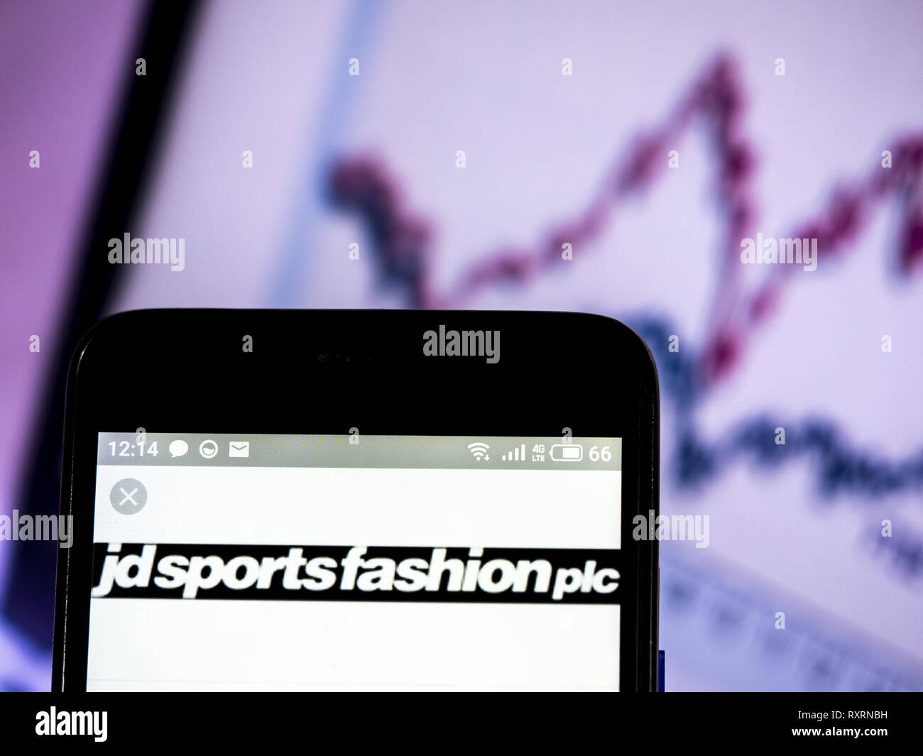 L'Ukraine. Mar 10, 2019. Mode Sports JD plc logo de l'entreprise vu affichée sur un téléphone intelligent. Crédit : Igor Golovniov SOPA/Images/ZUMA/Alamy Fil Live News Banque D'Images
