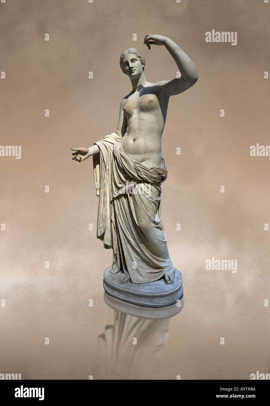 Statue de Vénus, 1er 2e siècle romain. Cette sculpture romaine conserve des éléments d'un perdu ive siècle avant J.-C. L'Aphrodite de Cnide par sculpture sculptures athénienne Banque D'Images