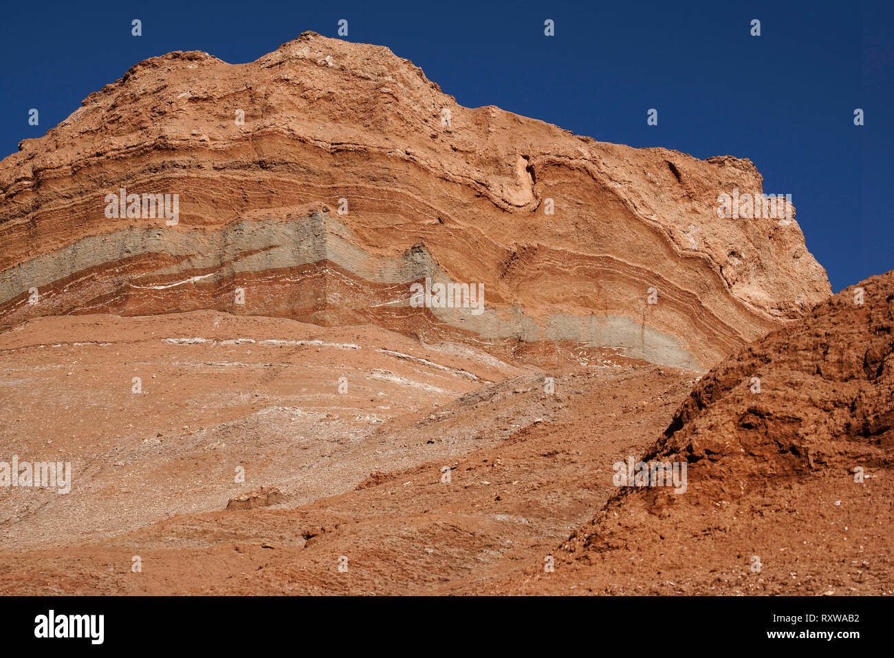 La vallée de la Lune dans le désert d'Atacama. Connue pour son climat extrêmement sec et les nuits claires, l'Atacama est le siège de l'observatoire ALMA, Chili, Amérique du Sud Banque D'Images