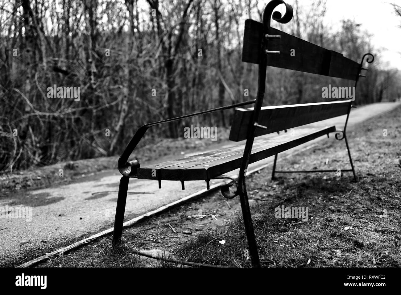 Coin public le long d'un sentier, dans le sud du Pays de Galles au cours de l'hiver Banque D'Images