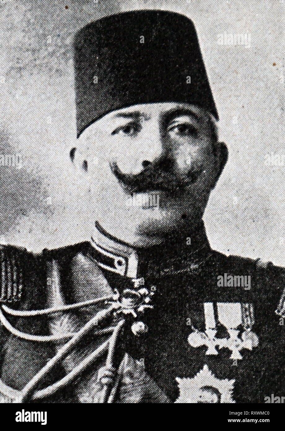 Ahmed Izzet Pacha (1864 - 31 mars 1937), connu comme Furgac Izzet Ahmet après le nom turc de la Loi de 1934, était un général Ottoman pendant la Première Guerre mondiale. Il est également l'un des derniers grands vizirs de l'Empire Ottoman (14 octobre 1918 - 8 novembre 1918) et son dernier ministre des Affaires étrangères Banque D'Images