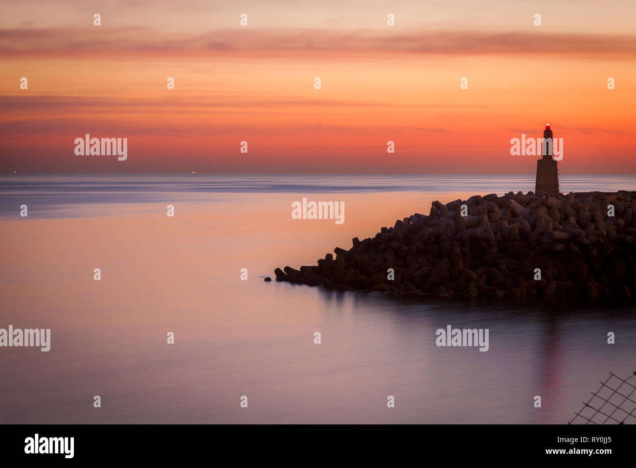 Lever du soleil dans la ville de Koweït. La ville de Koweït, Koweït. Banque D'Images