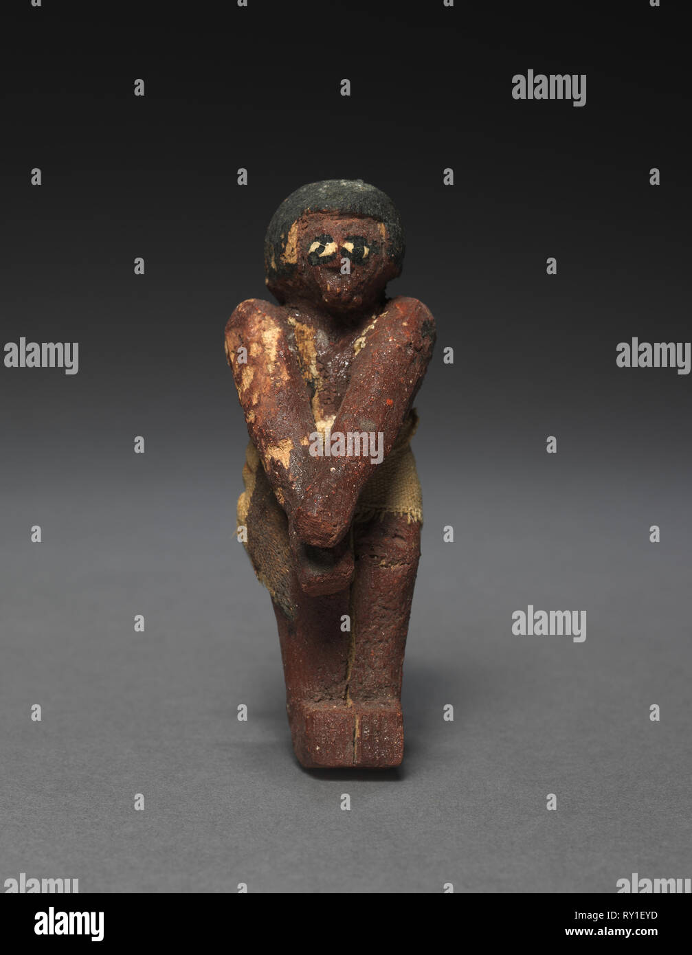 Modèle assis Marin, c. 2000-1000 BC. L'Égypte, l'Empire du milieu, fin 11 (dynastie 2040-1980 av. J.-C.) jusqu'au début 12 (C.-B. 1980-1951 Dynastie). Sycamore fig peinte ; moyenne : 11 cm (4 5/16 in Banque D'Images