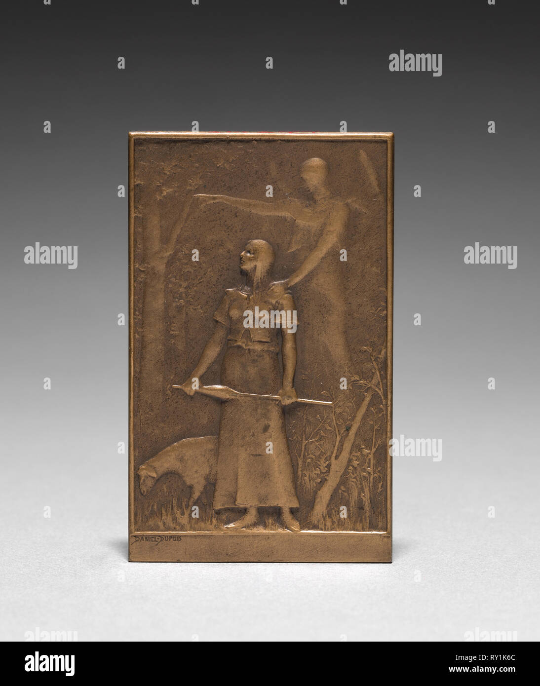 Médaillon : Jeanne d'Arc. Daniel Dupuis (Français, 1819-1899). Bronze ; total : 6,7 x 4,2 cm (2 5/8 x 1 5/8 po Banque D'Images Médaillon : Jeanne d'Arc. Daniel Dupuis (Français, 1819-1899). Bronze ; total : 6,7 x 4,2 cm (2 5/8 x 1 5/8 po Banque D'Images