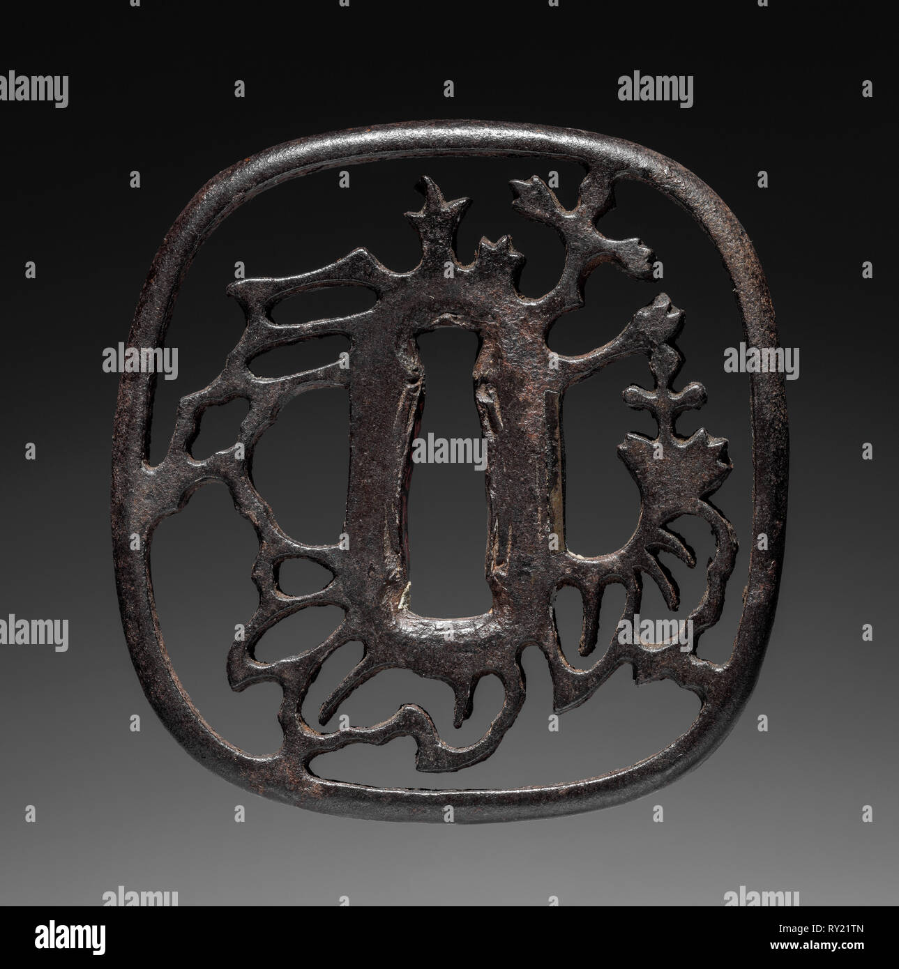 Sword Guard, 1615-1868. Le Japon, la période Edo (1615-1868). Fer à repasser ; diamètre : 7 cm (2 3/4 po Banque D'Images