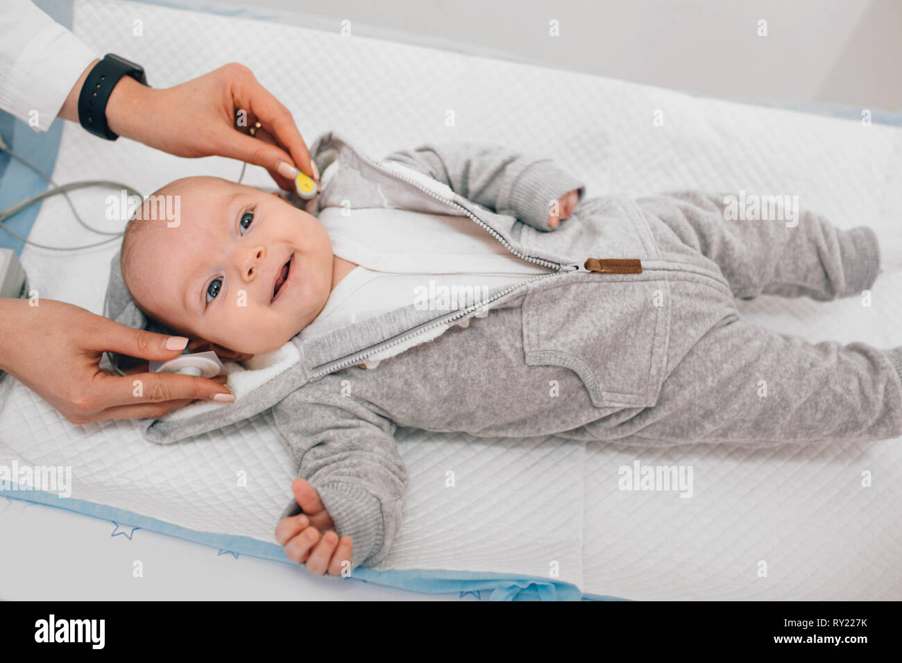 Test de l'enfant , l'analyseur potentiel évoqués auditifs corticaux de — free download