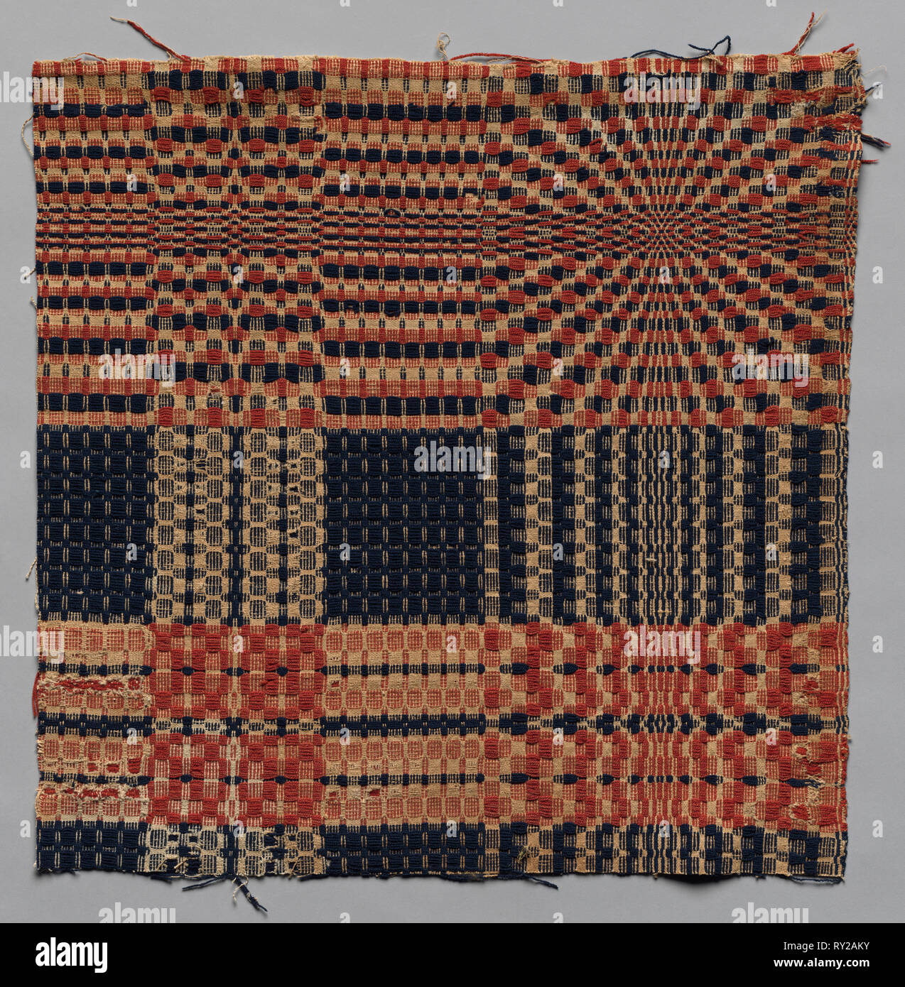 Fragment de couvre-lit, ch. 1800. L'Amérique, au début du xixe siècle. Tissage à la main : laine et coton ; moyenne : 49,5 x 49,5 cm (19 1/2 x 19 1/2 po Banque D'Images