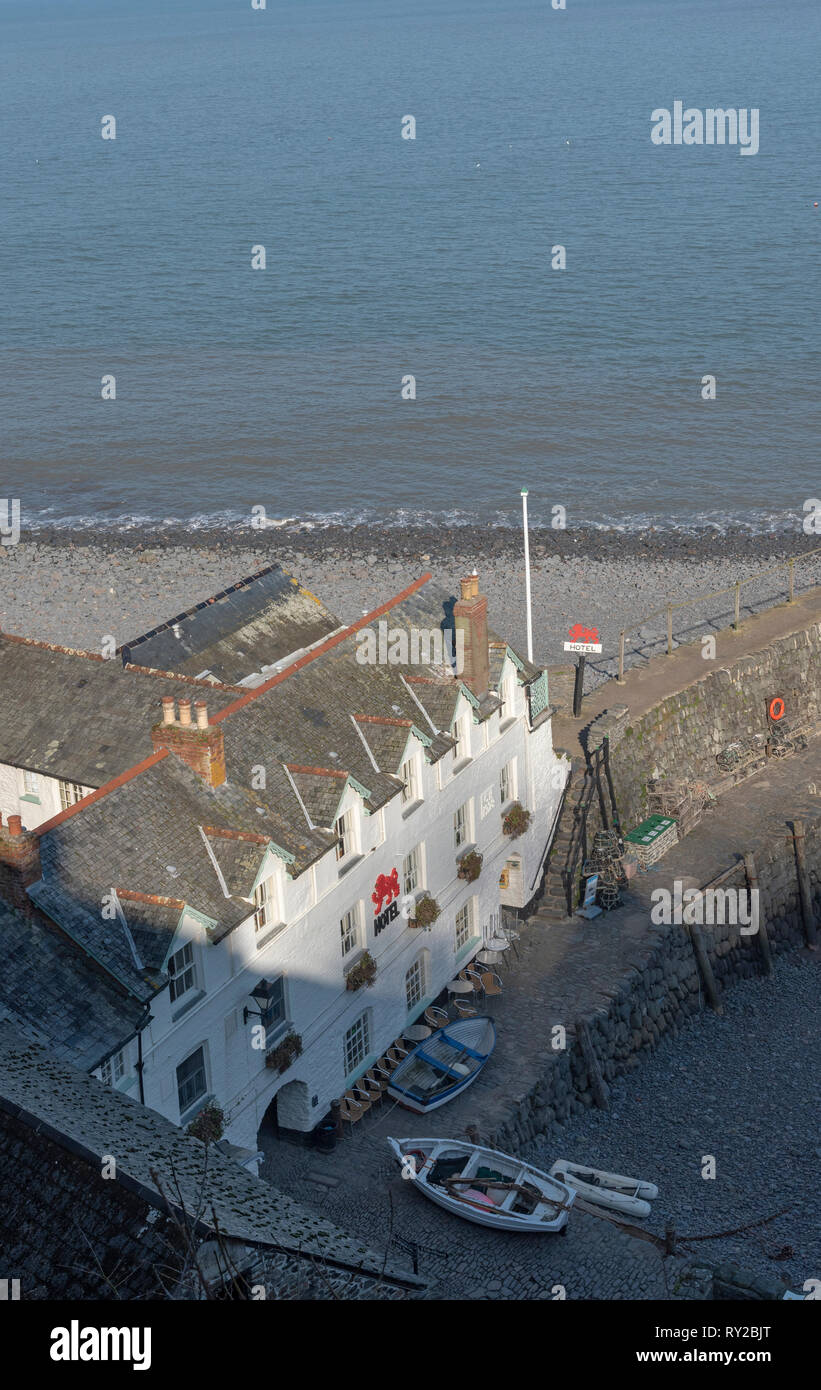 Clovelly, Devon, Angleterre, Royaume-Uni. Mars 2019, Red Lion un hôtel de bord de mer, dans le village sur la côte nord de Devonshire. Banque D'Images