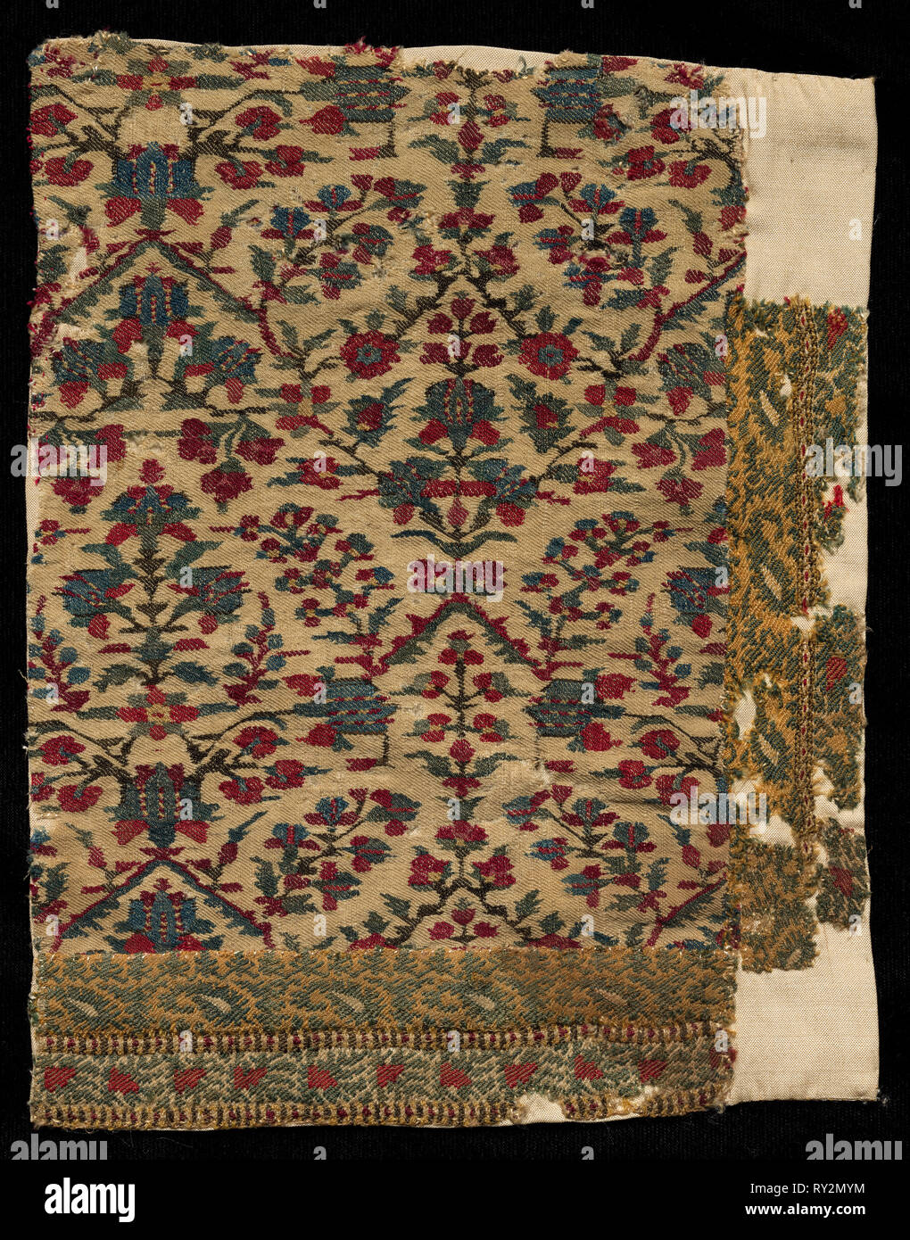Fragment de la frontière d'un châle, fin des années 1700 - début des années 1800. L'Inde, au Cachemire, fin du xviiie - début du xixe siècle. Sergé tapisserie ; laine ; total : 23,5 x 17,8 cm (9 1/4 x 7 in Banque D'Images