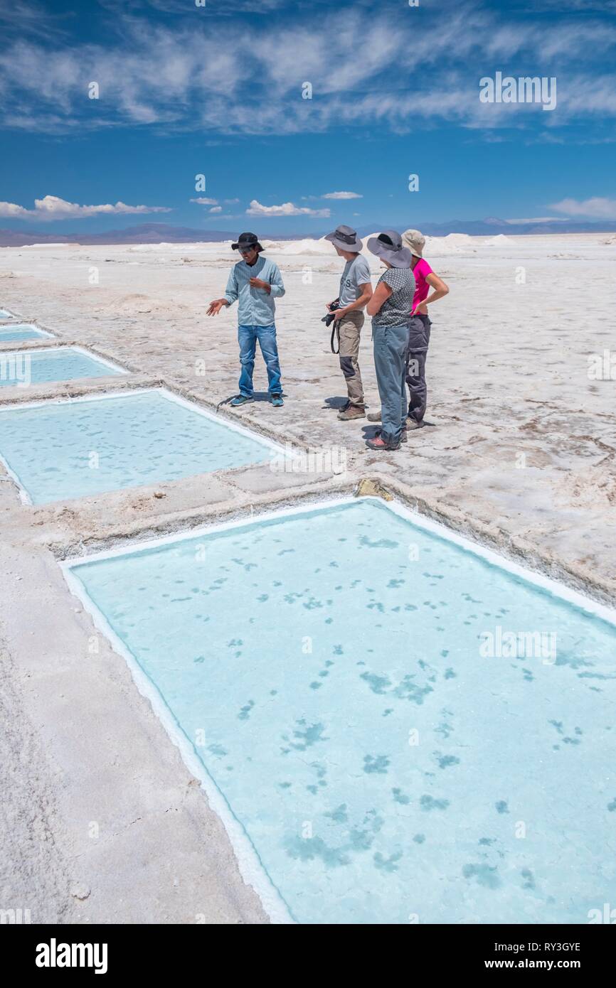 L'Argentine, la province de Salta, dans le désert de la Puna, San Antonio de los Cobres, salines, Salinas Grandes près de Tres Morros Banque D'Images