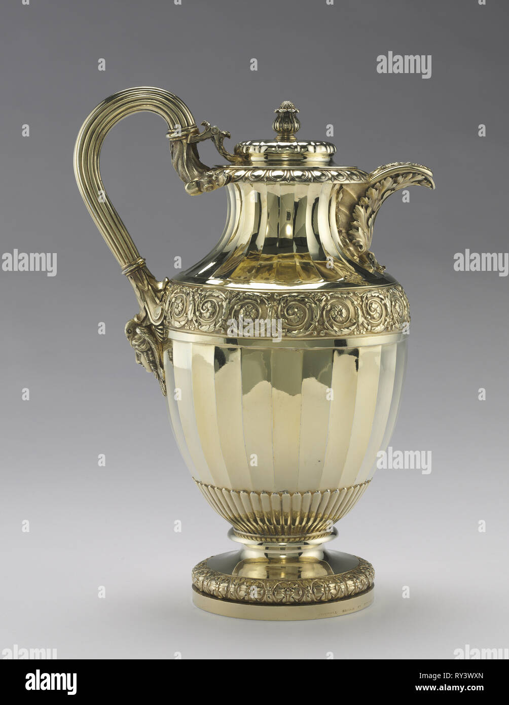 Ewer, 1815. Paul Storr (britannique, 1771-1844). Argent doré ; total : 30,5 x 15,6 cm (12 x 6 1/8 in Banque D'Images