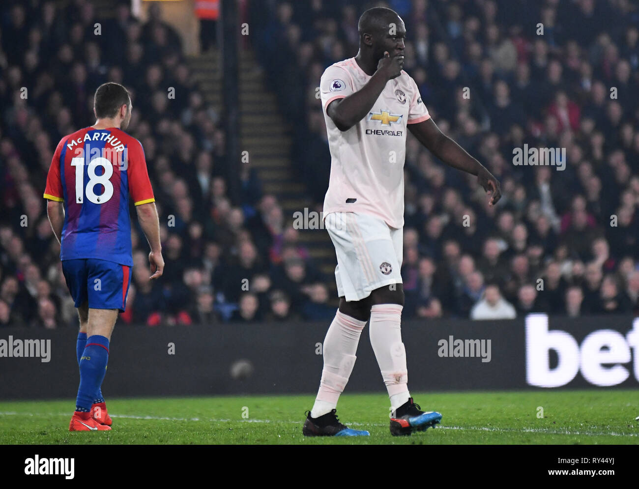 Londres, ANGLETERRE - 27 février 2019 : Romelo Lukaku de Manchester célèbre après avoir marqué un but lors de la Premier League 2018/19 match entre Crystal Palace FC et Manchester United à Selhurst Park. Banque D'Images