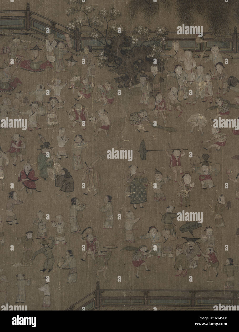 Une centaine d'enfants à jouer, 1100s - 1200s. Tradition de Su Hanchen (Chinois, active c. 1101-1125), la tradition de Juzhen Wang (Chinois). Album leaf, encre et couleur sur soie ; image : 28,7 x 31,2 cm (11 5/16 x 12 5/16 in.) ; avec les cmc : 33,3 x 40,5 cm (13 1/8 x 15 15/16 dans Banque D'Images