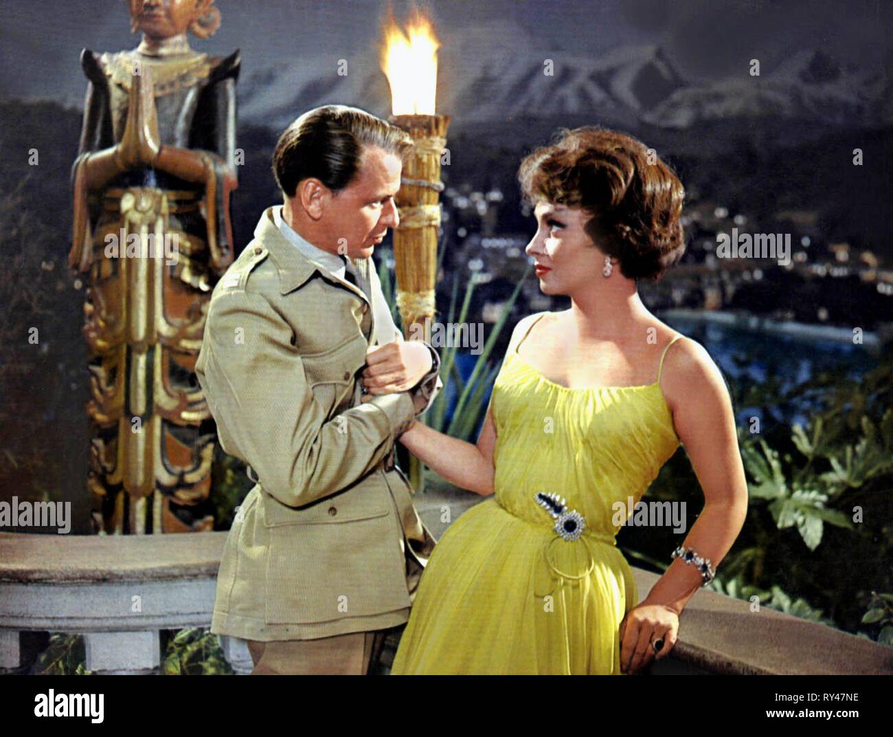 SINATRA,LOLLOBRIGIDA, JAMAIS SI PEU, 1959 Banque D'Images