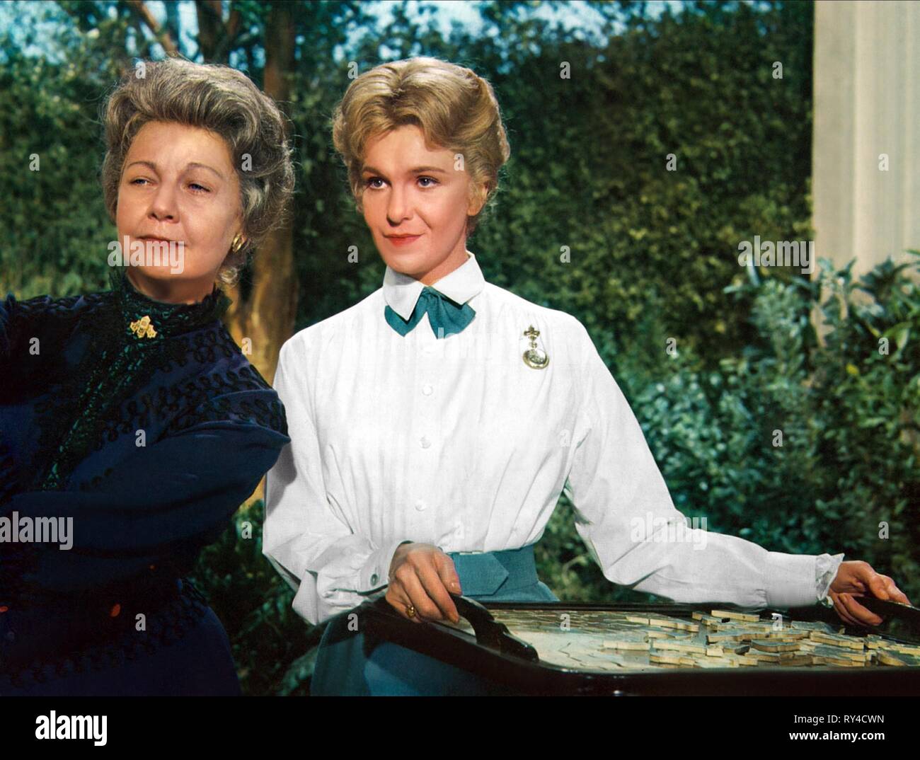 MERKEL, PAGE, l'été et fumée, 1961 Banque D'Images