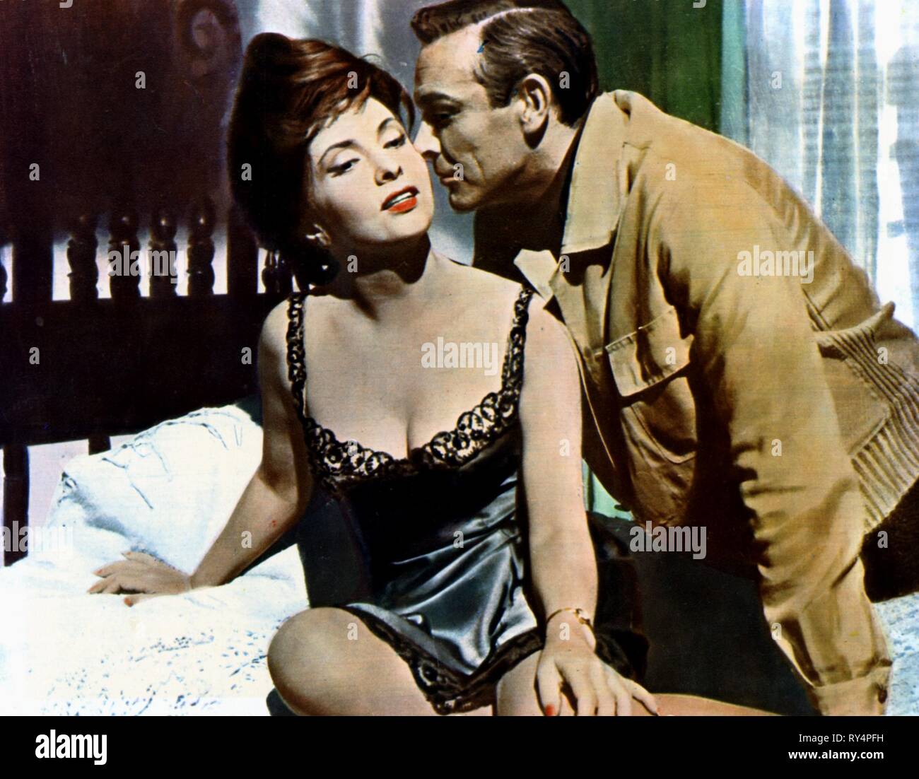 LOLLOBRIGIDA,CONNERY, FEMME DE PAILLE, 1964 Banque D'Images