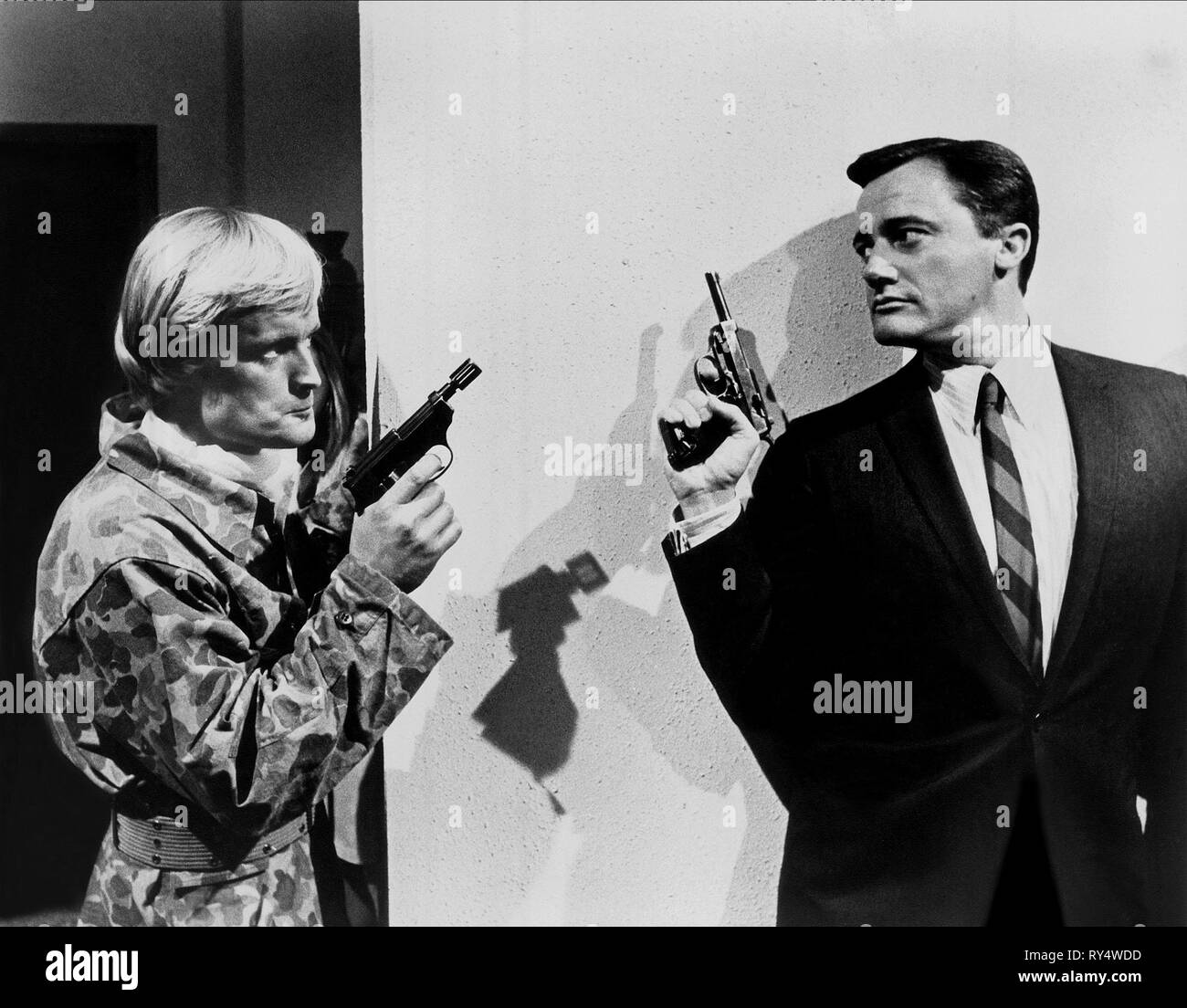 MCCALLUM, Vaughn, L'hélicoptère espions, 1968 Banque D'Images