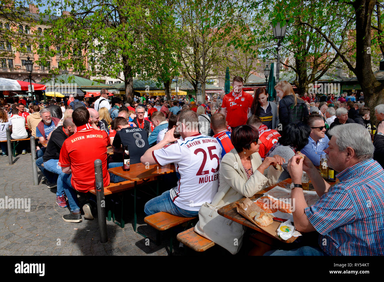 Biergarten, Viktualienmakt, Munich, Bayern, Deutschland Banque D'Images