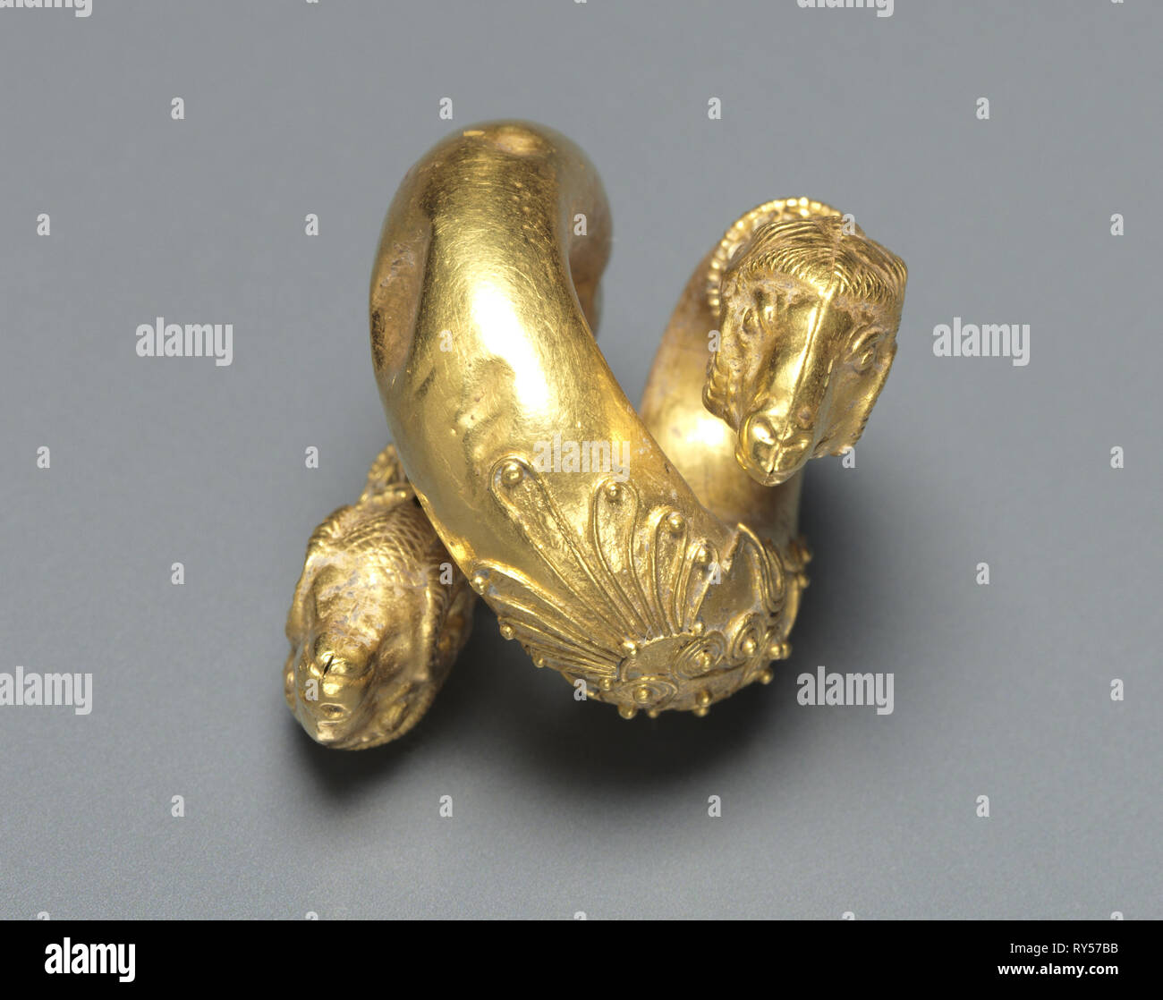 Satyre fauve des cheveux avec la tête de vérin, ch. 4ème siècle avant J.-C.. La Grèce, de l'époque hellénistique. Or ; total : 3,2 cm (1 1/4 in Banque D'Images