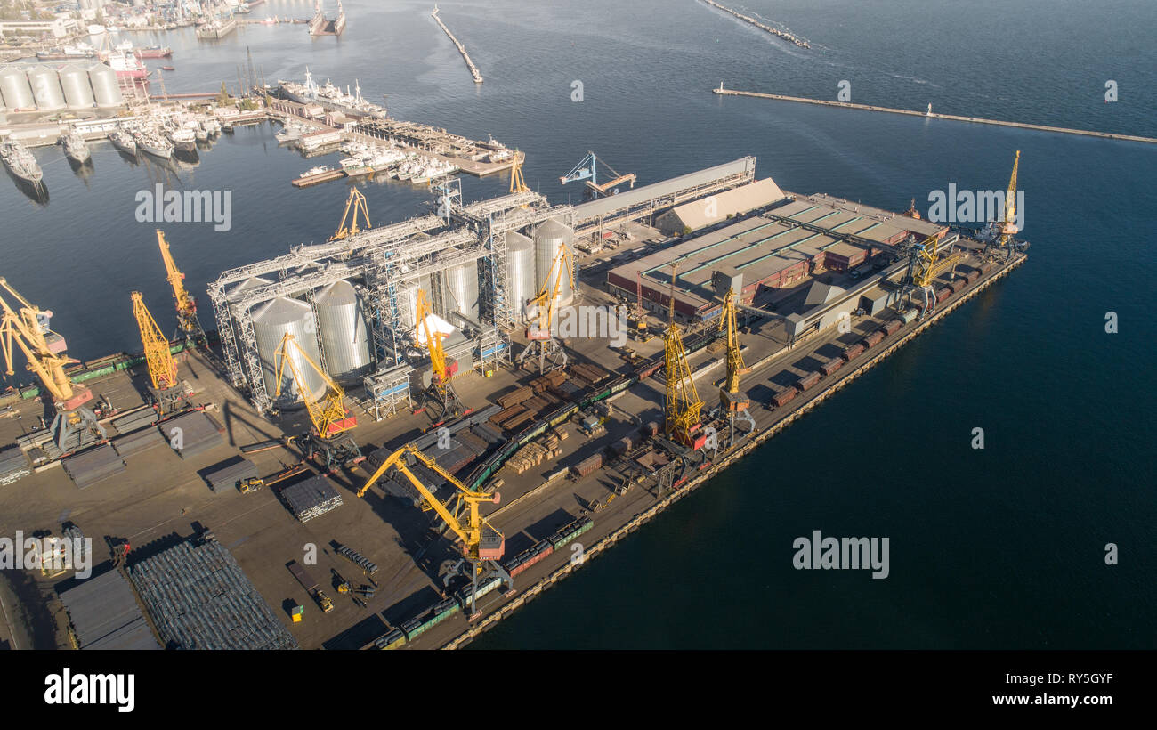 Vue aérienne du port de port à Odessa, Ukraine Banque D'Images