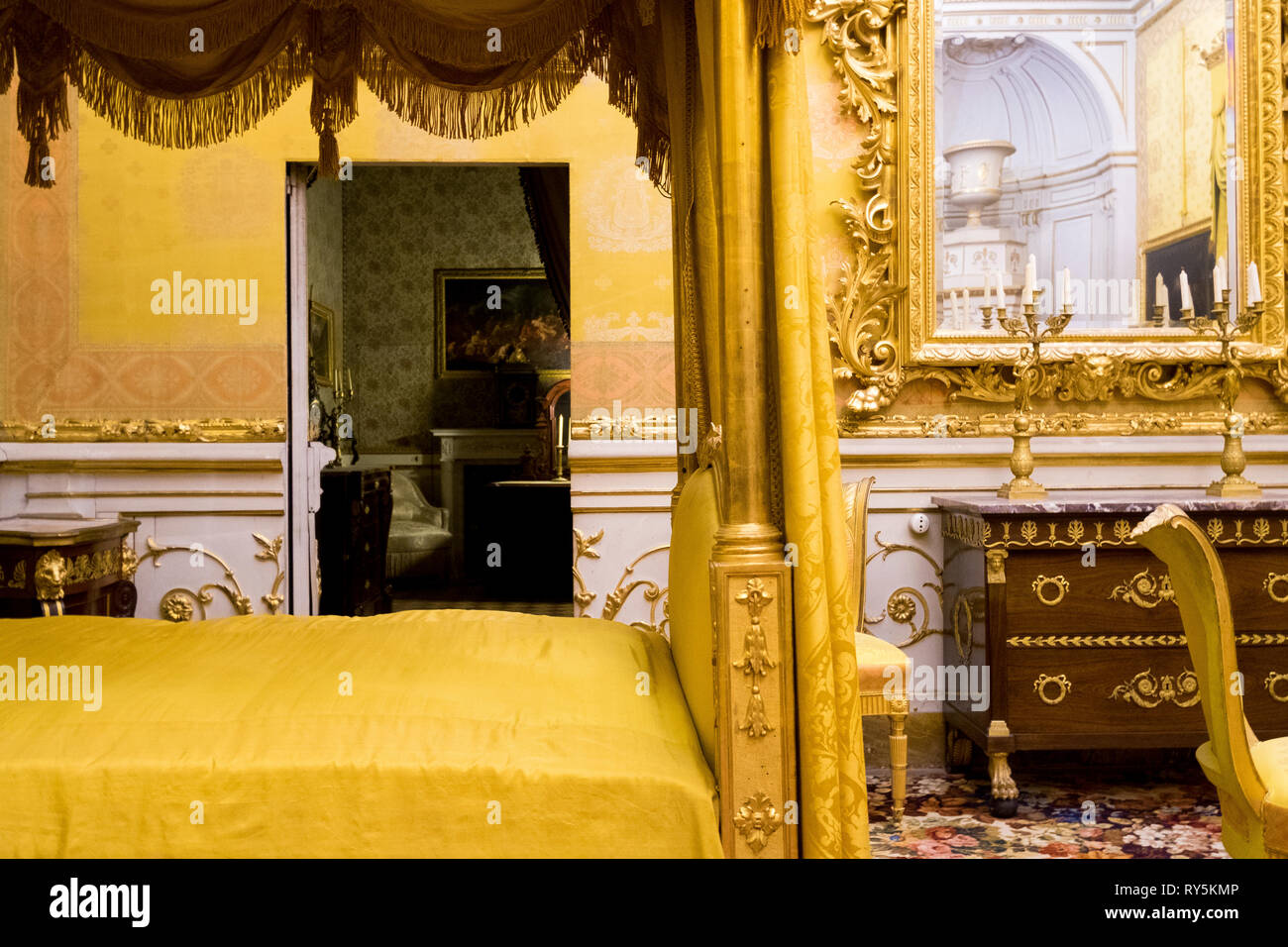 Chambre Jaune détail, une partie de l'intérieur riche du Palais Pitti à Florence, Italie Banque D'Images