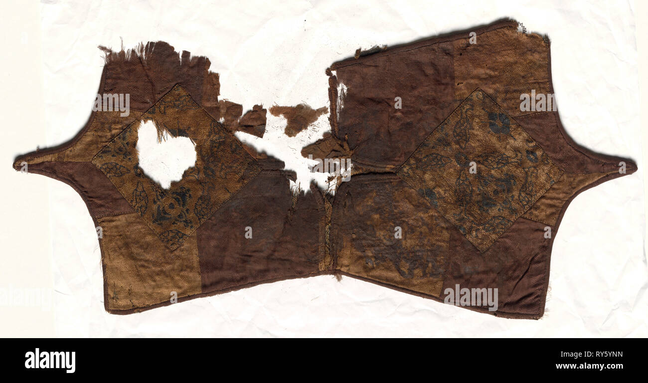 Objet (objet inconnu), 907-1125. Chine, dynastie Liao (907-1125). Sergé composé ; damassés ; soie ; Total : 53 x 25,7 cm (20 7/8 x 10 1/8 in Banque D'Images