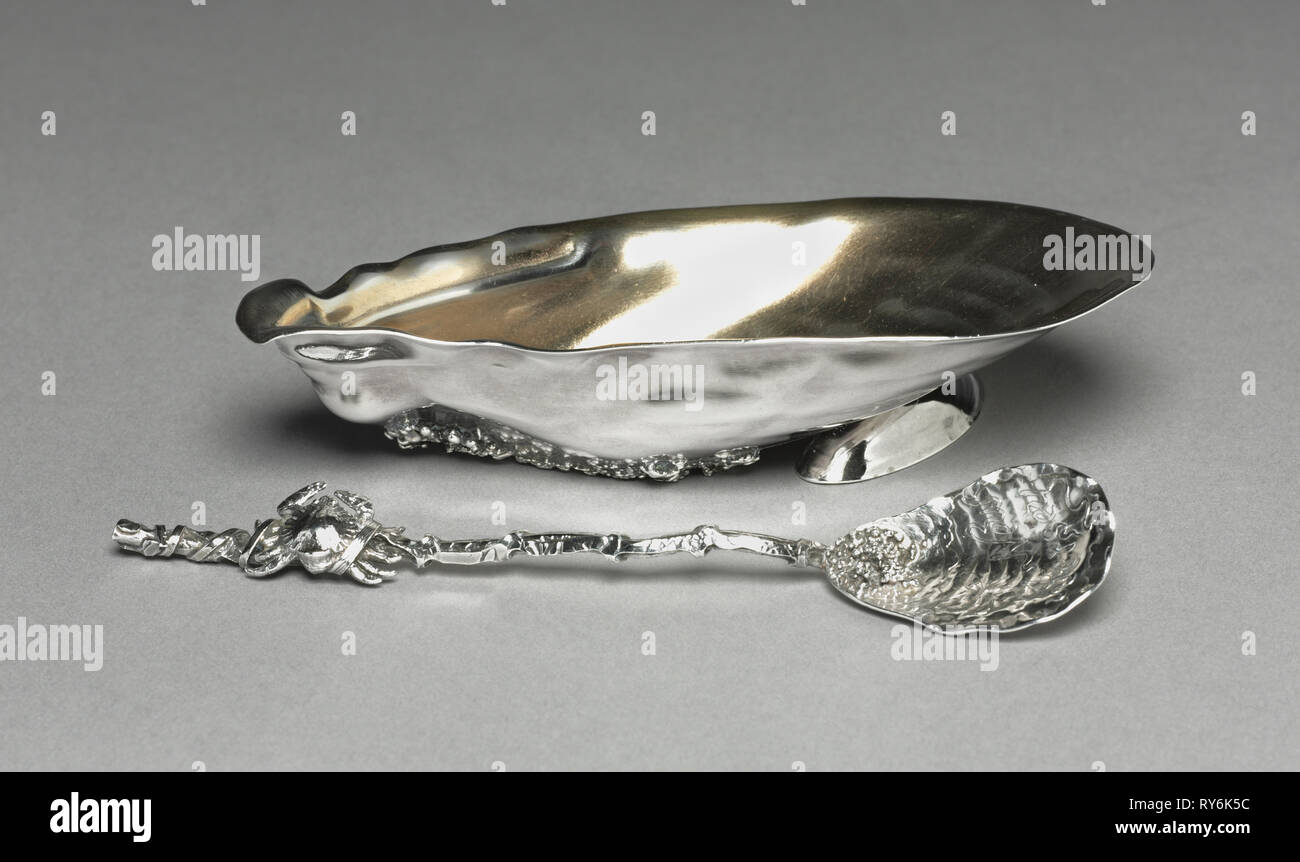 Sel coquillage avec Shell et le crabe cuillère, 1884. Gorham Manufacturing Company (américain, fondé 1831). Handwrought stlif partiellement, en argent sterling ; total : 2,8 x 12,3 x 6,1 cm (1 1/8 x 4 x 2 3/8 à 13/16 Banque D'Images