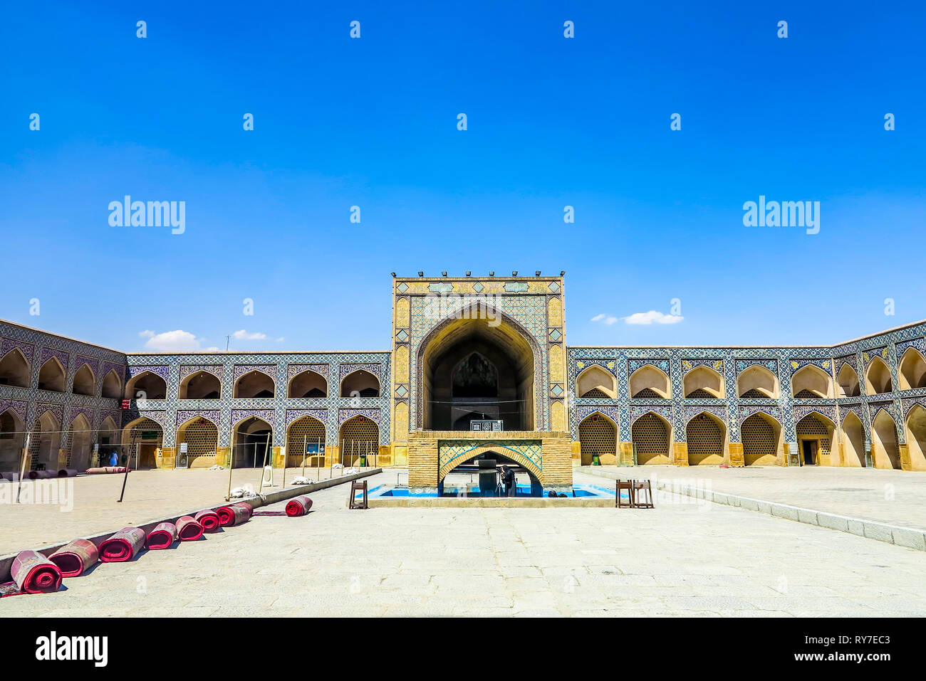 Masjed-e d'Ispahan Mosquée Jameh Iwan Madrasa Porte Square Banque D'Images