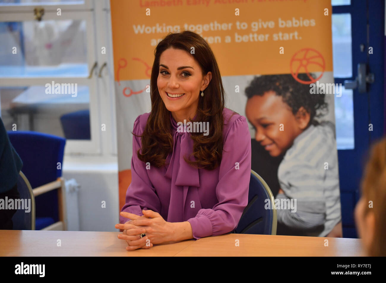 La duchesse de Cambridge, lors d'une visite à la Henry Fawcett Enfants ? ? ?s centre à Kennington, Londres. Banque D'Images