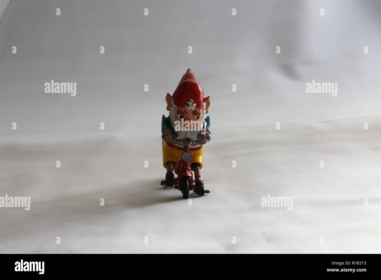 Modèle moulé d'Enid Blyton, le personnage de grandes oreilles, a fait dans les années 1950. Banque D'Images