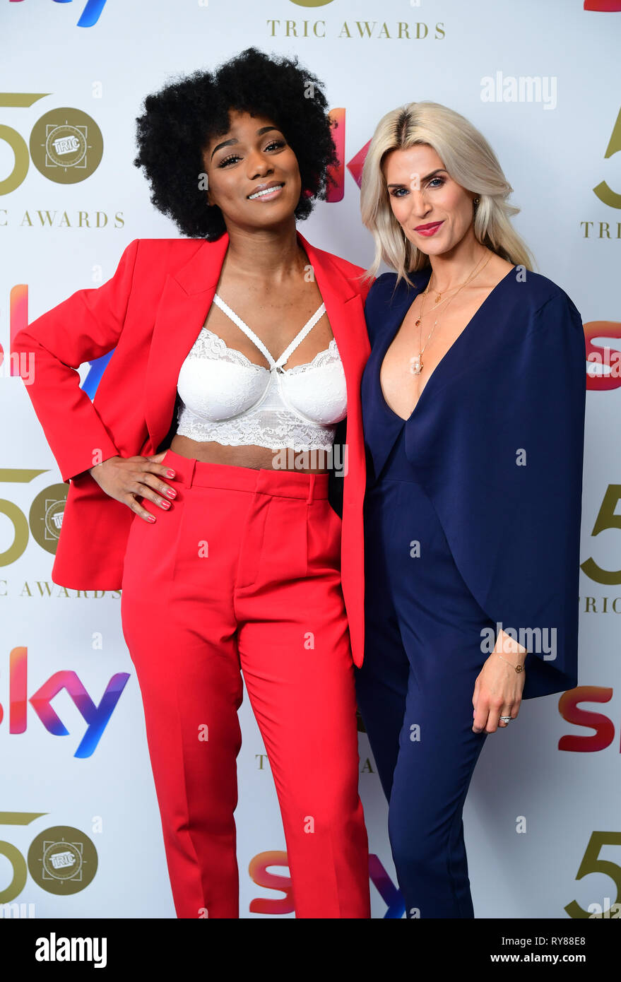 Rachel Adedeji et Sarah Jayne Dunn assistant à la remise des Prix 2019 TRIC 50ème anniversaire célébration tenue à l'hôtel Grosvenor House, Londres. Banque D'Images