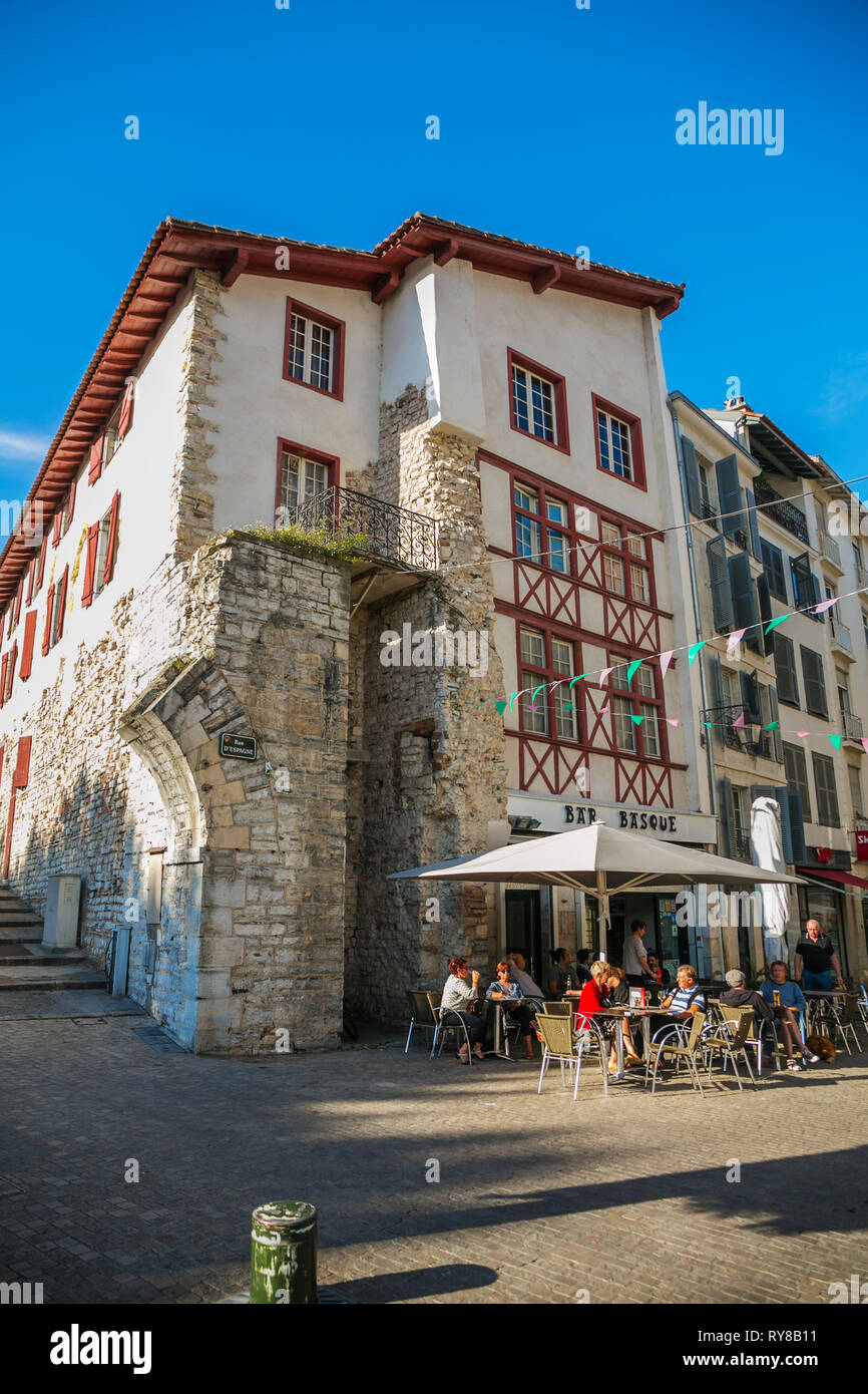 Rue d'Espagne Rue. La ville de Bayonne. Bayona. Baiona. Département des Pyrénées Atlantique. Région Aquitaine. Labort (Labourd). Pays Basque . France Banque D'Images